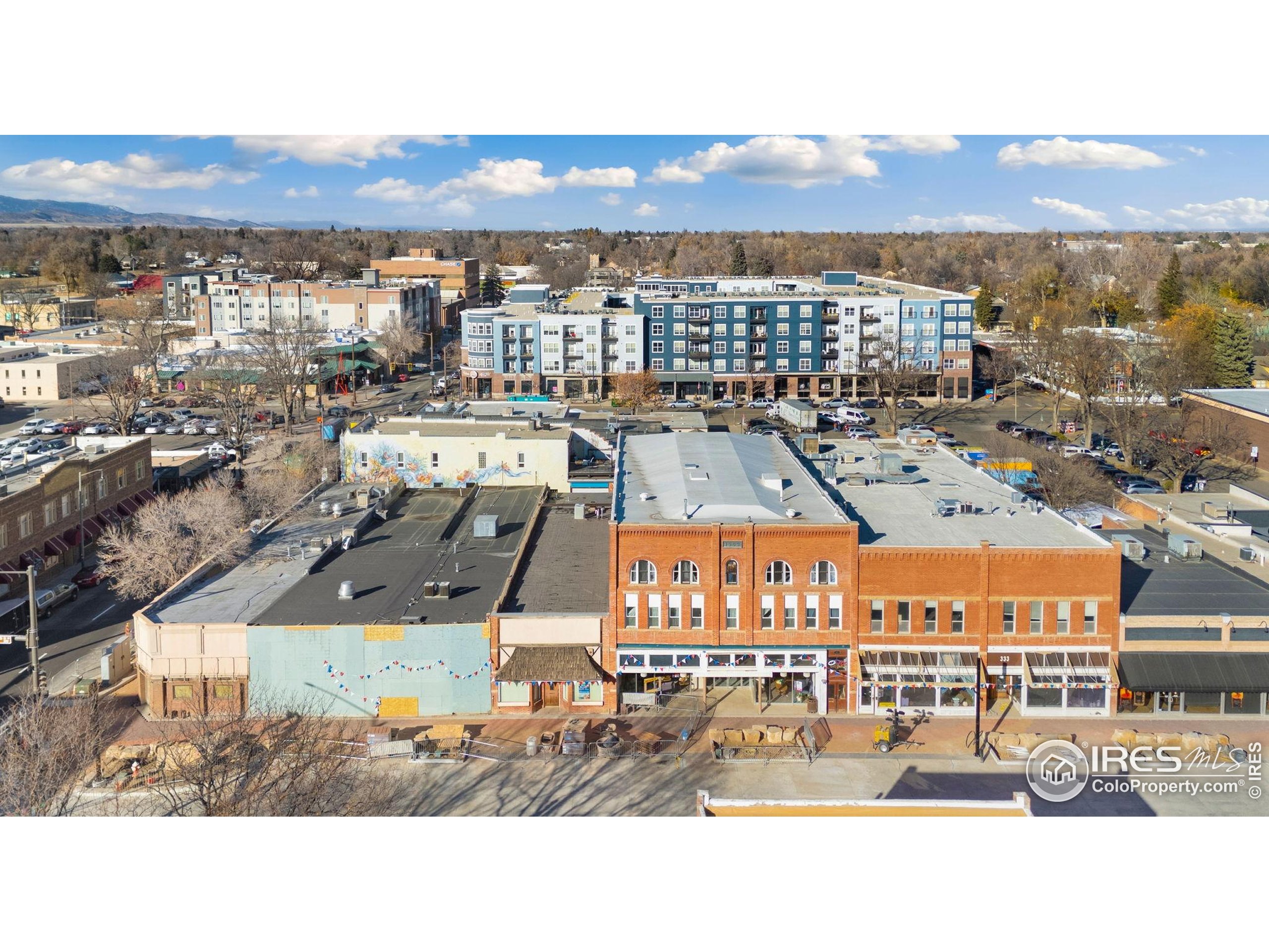 301 E 4th St Various