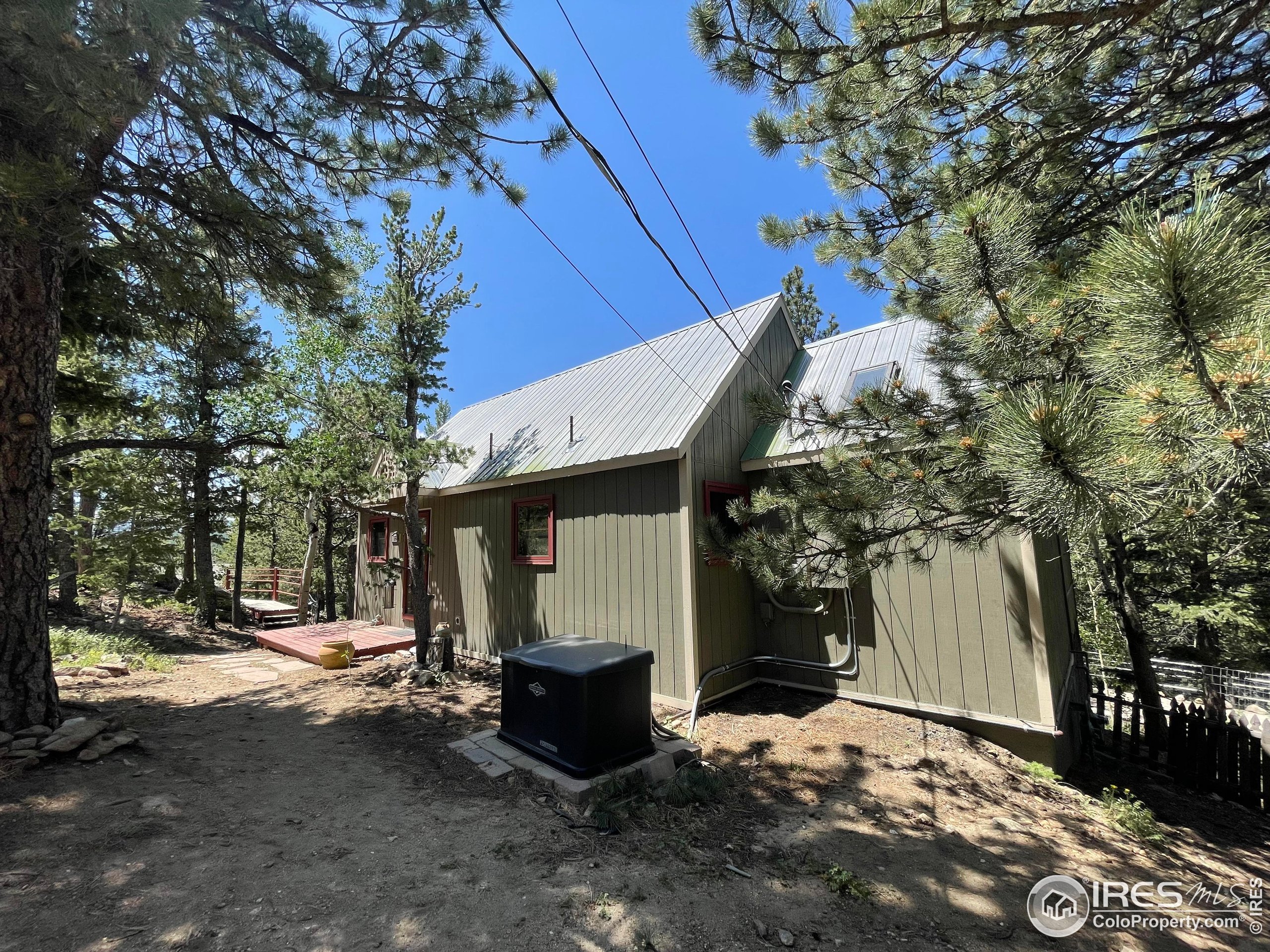 383 Evergreen Rd