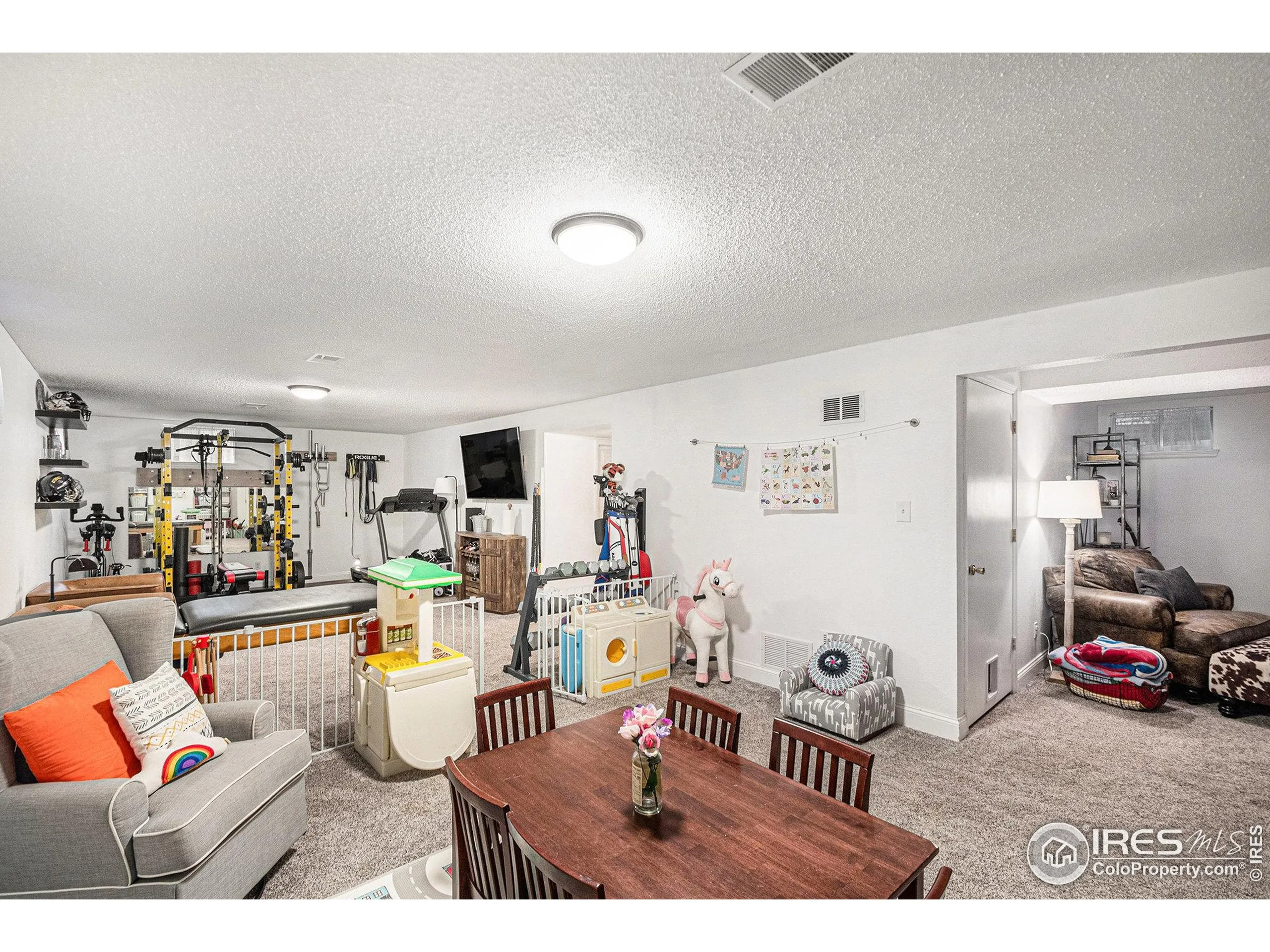 Eaton, Colorado 80615, United States, 3 Bedrooms Bedrooms, ,3 BathroomsBathrooms,Residential,Active,218077