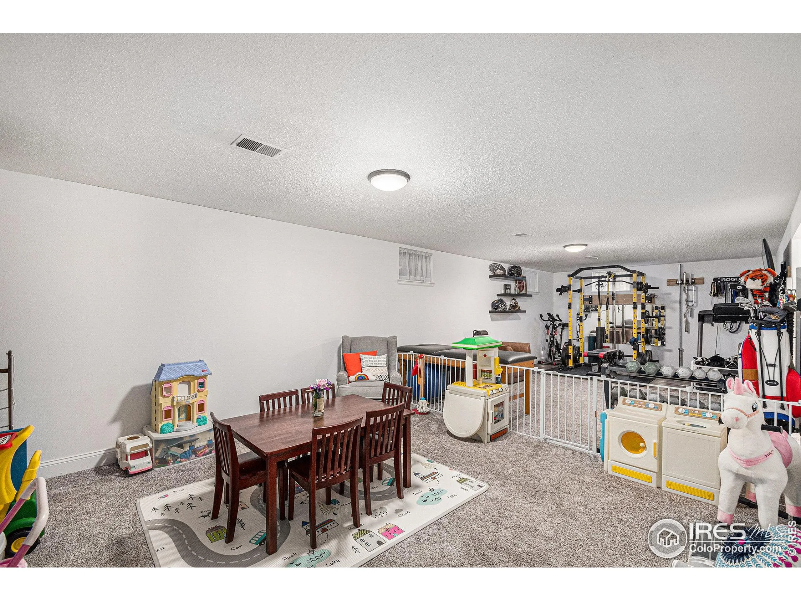 Eaton, Colorado 80615, United States, 3 Bedrooms Bedrooms, ,3 BathroomsBathrooms,Residential,Active,218077