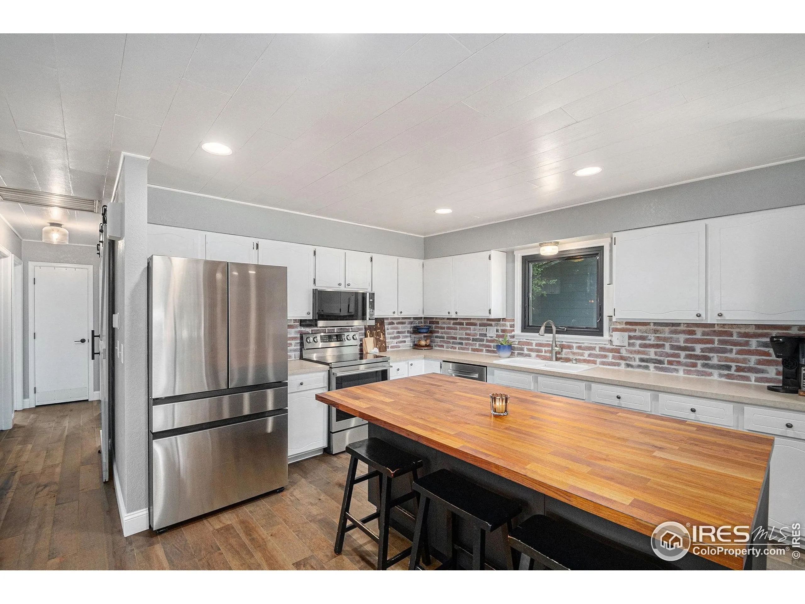 Eaton, Colorado 80615, United States, 3 Bedrooms Bedrooms, ,3 BathroomsBathrooms,Residential,Active,218077