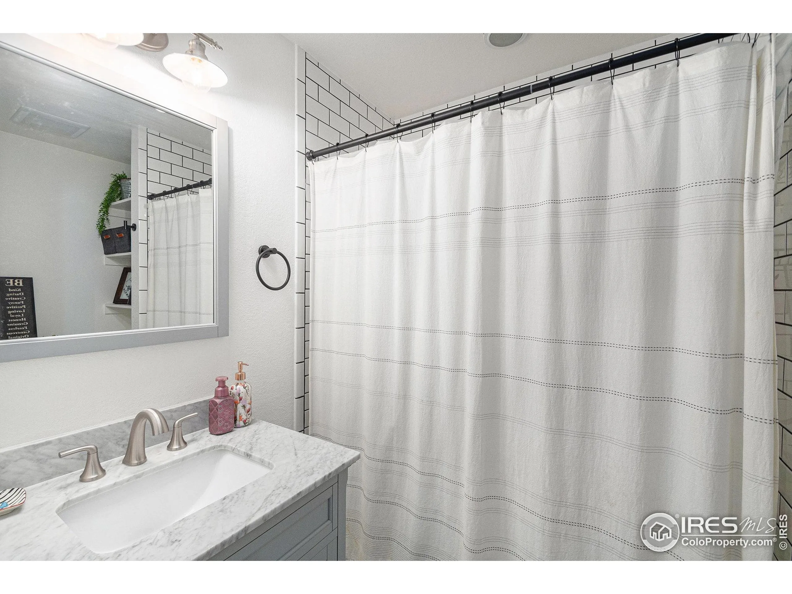 Eaton, Colorado 80615, United States, 3 Bedrooms Bedrooms, ,3 BathroomsBathrooms,Residential,Active,218077