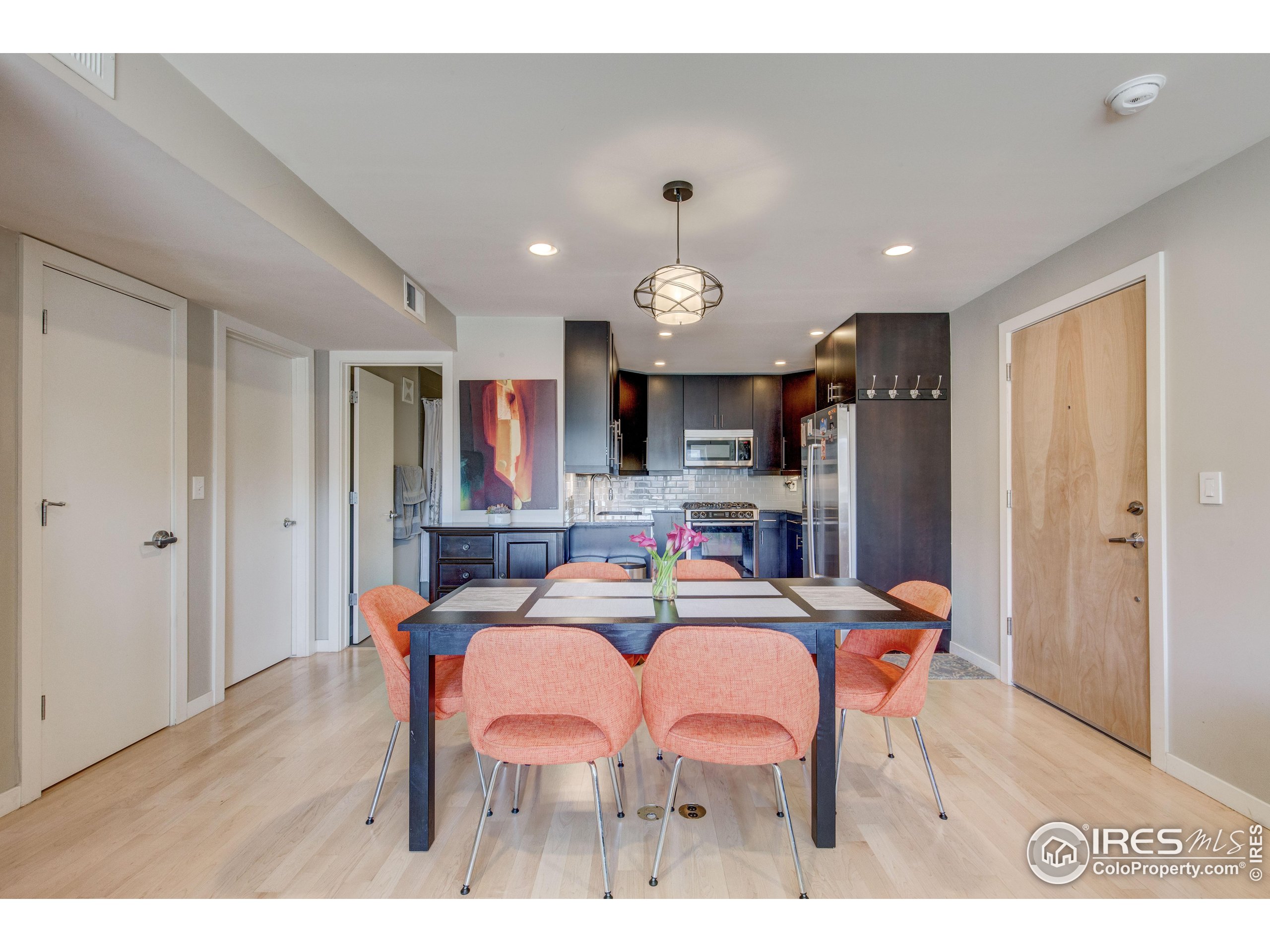 1201 Balsam Ave 203
