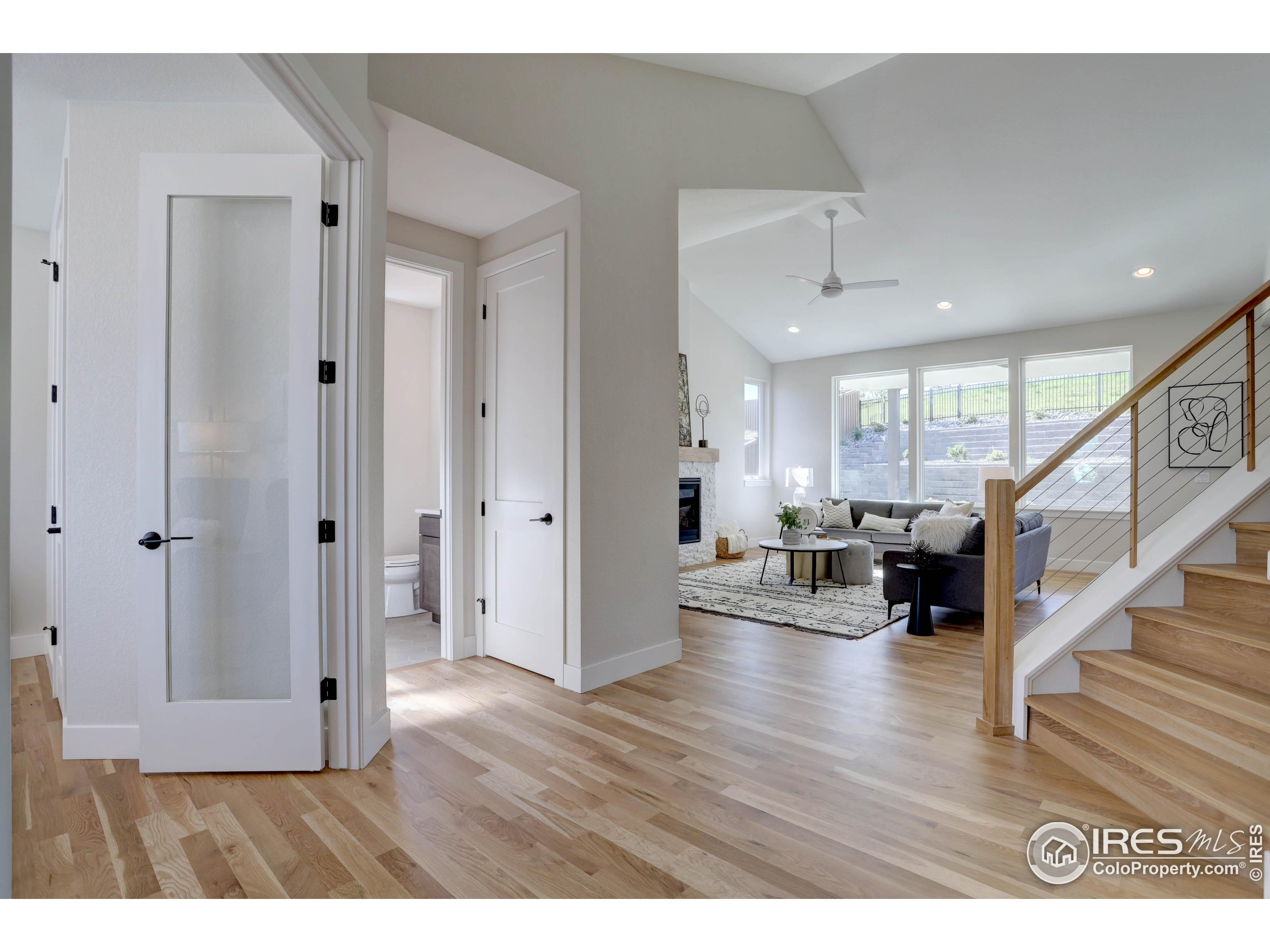 1041 Turnberry Cir