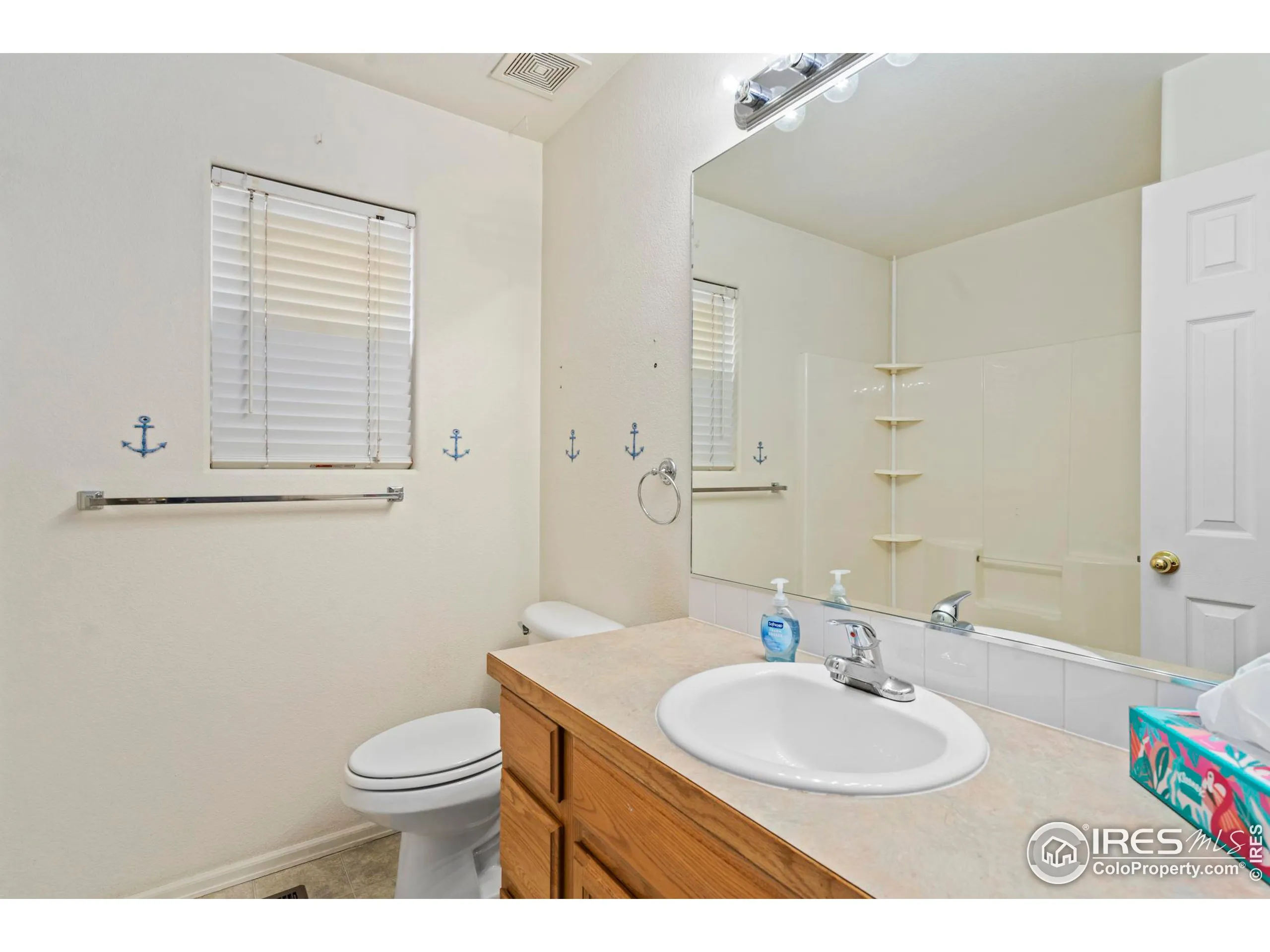 Mead, Colorado 80542, United States, 4 Bedrooms Bedrooms, ,3 BathroomsBathrooms,Residential,Pending,24442