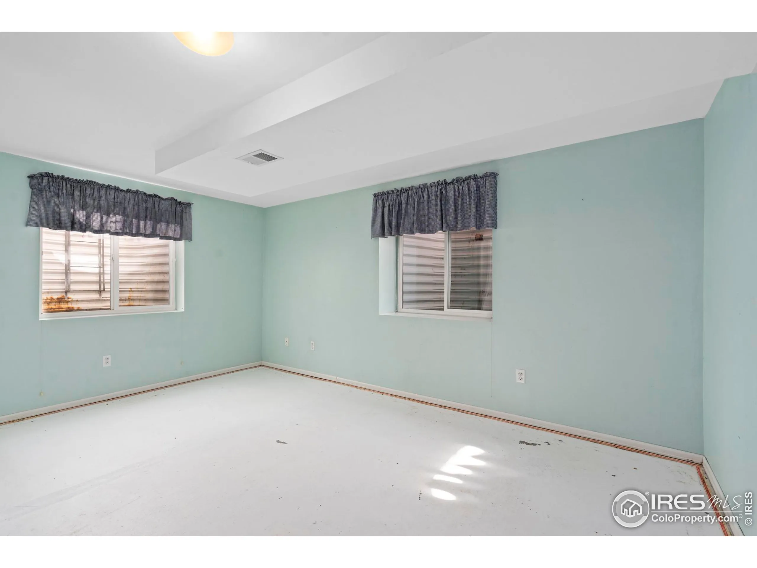 Mead, Colorado 80542, United States, 4 Bedrooms Bedrooms, ,3 BathroomsBathrooms,Residential,Pending,24442