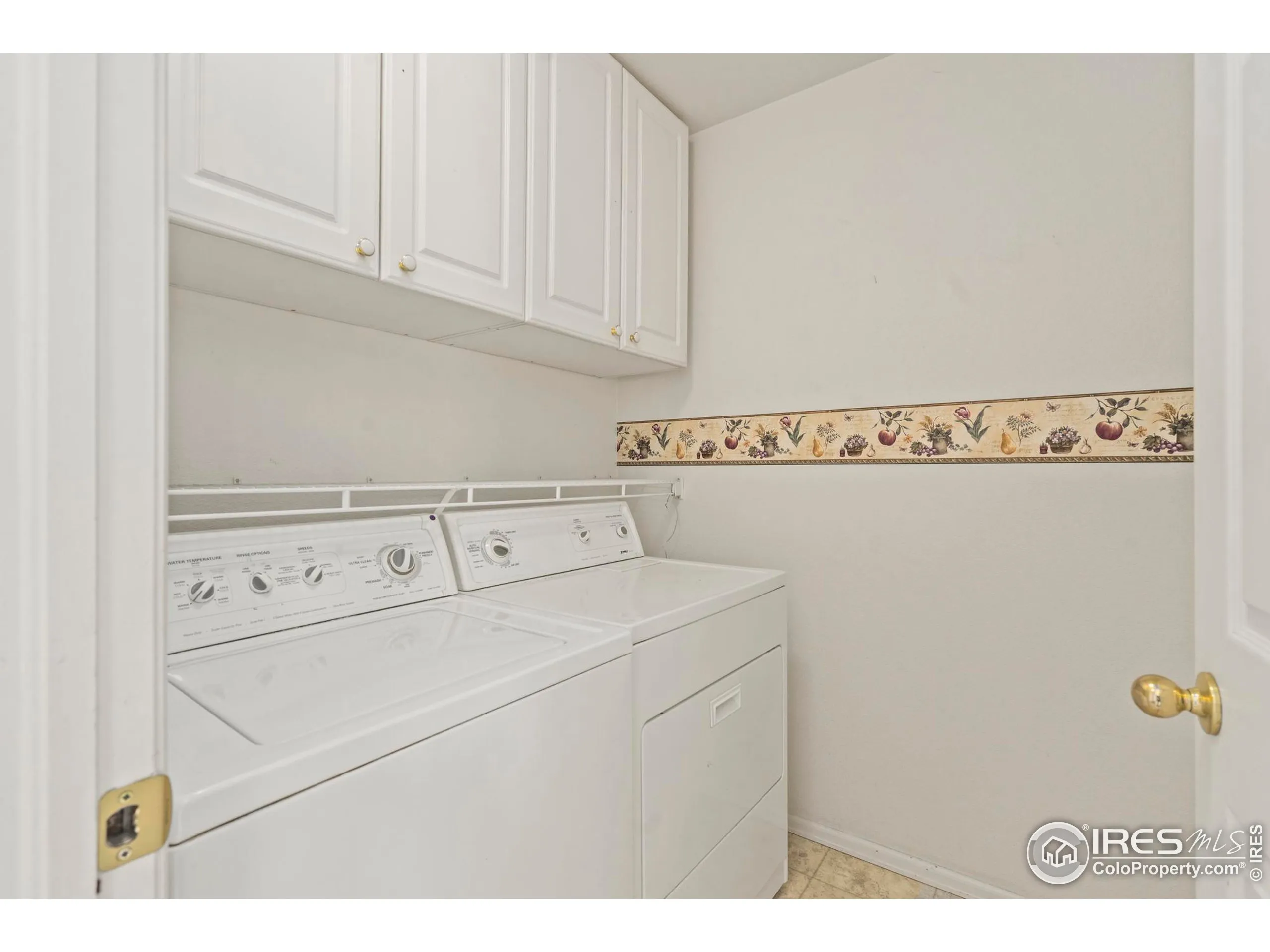 Mead, Colorado 80542, United States, 4 Bedrooms Bedrooms, ,3 BathroomsBathrooms,Residential,Pending,24442