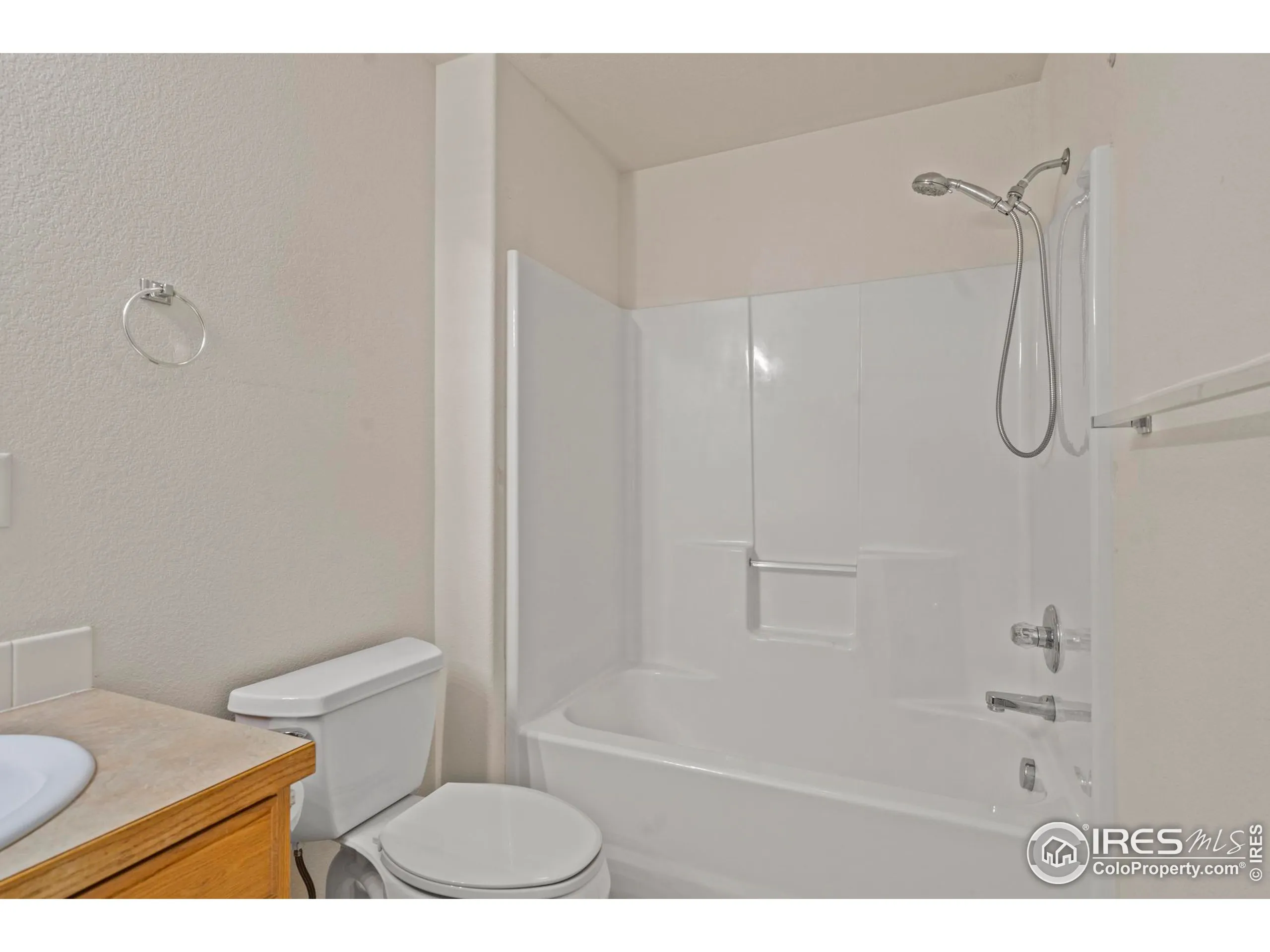 Mead, Colorado 80542, United States, 4 Bedrooms Bedrooms, ,3 BathroomsBathrooms,Residential,Pending,24442