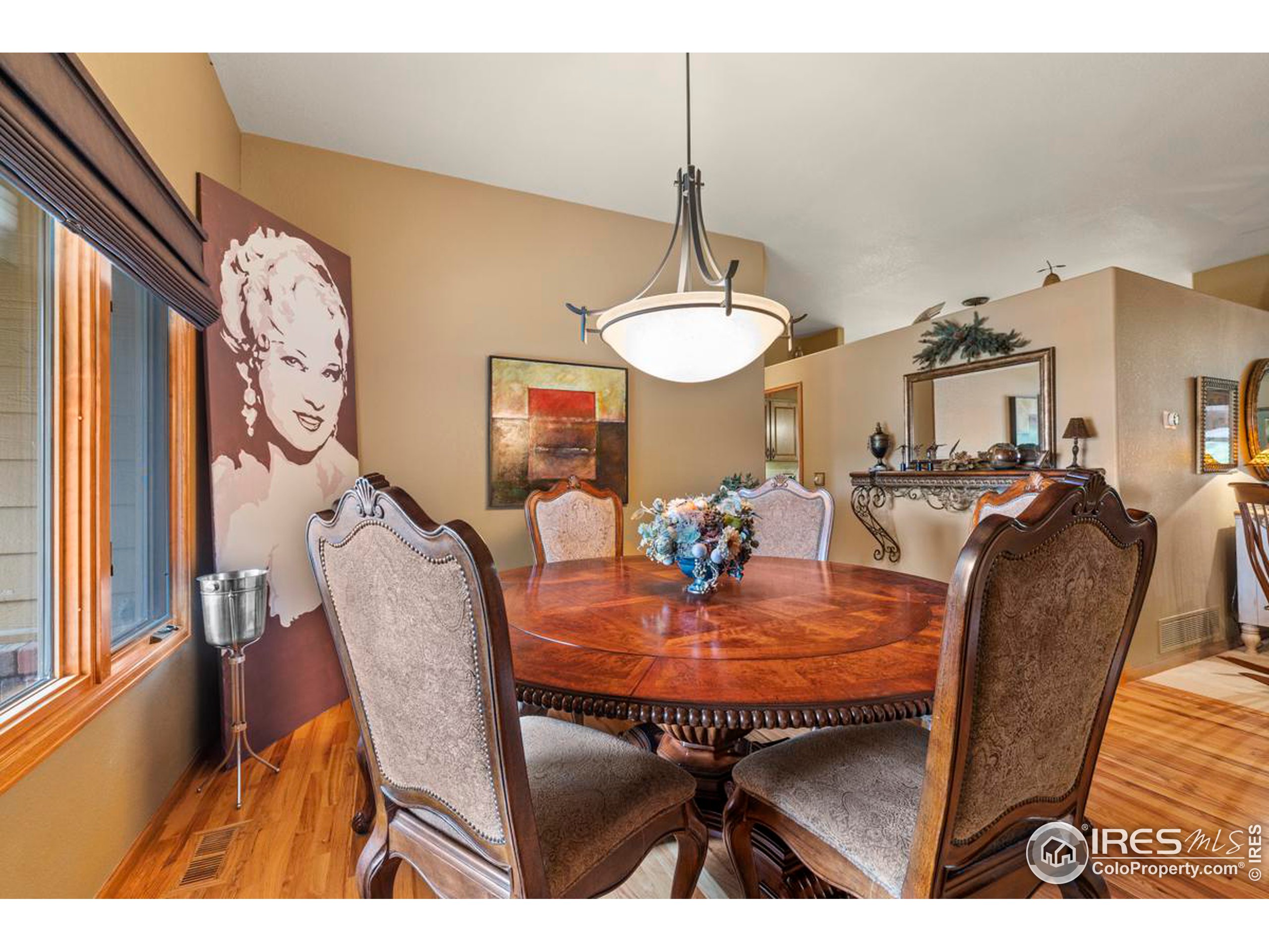 Photo 4 of 40 of 5607 Willow Springs Ct house