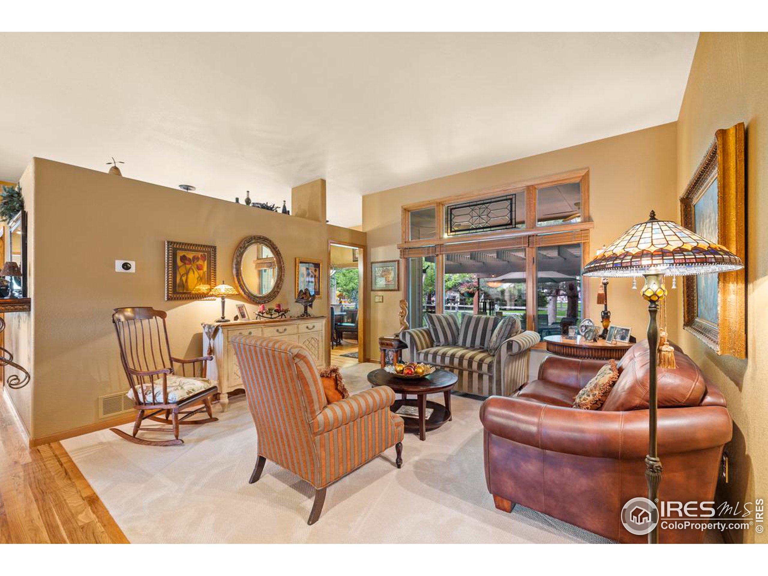 Photo 7 of 40 of 5607 Willow Springs Ct house