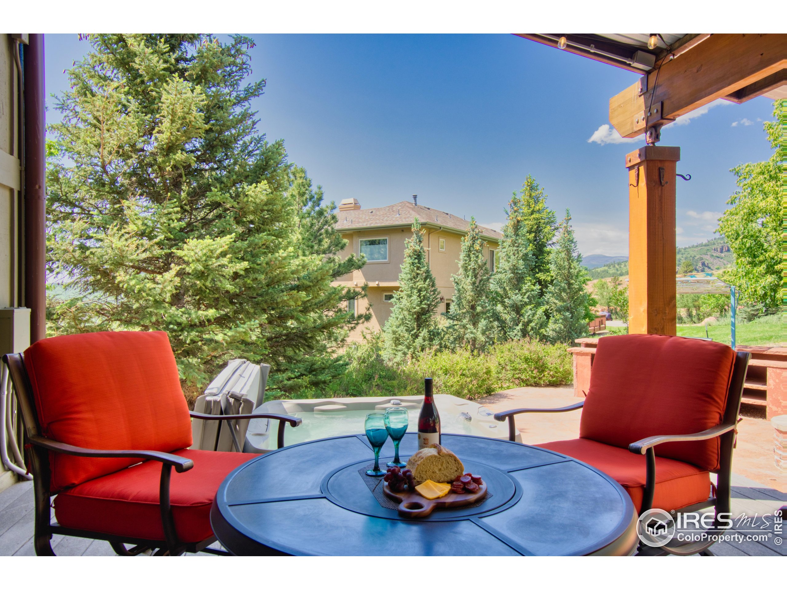 385 Vasquez Ct