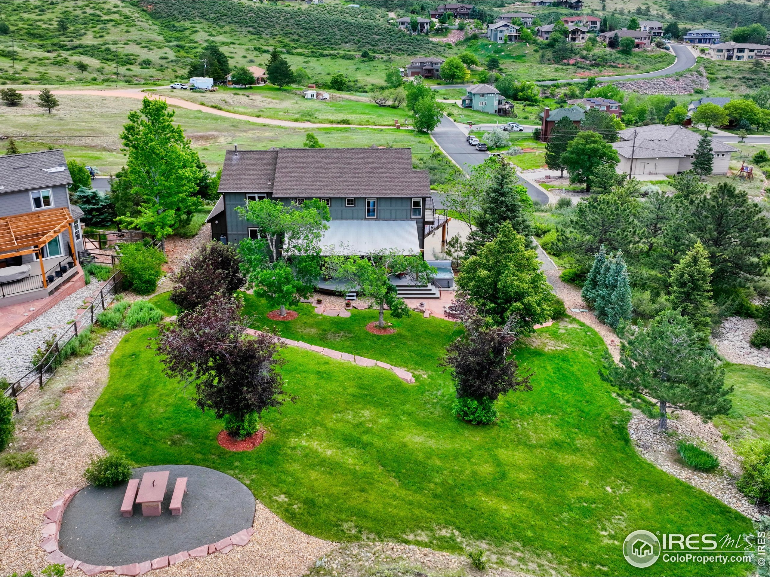 385 Vasquez Ct