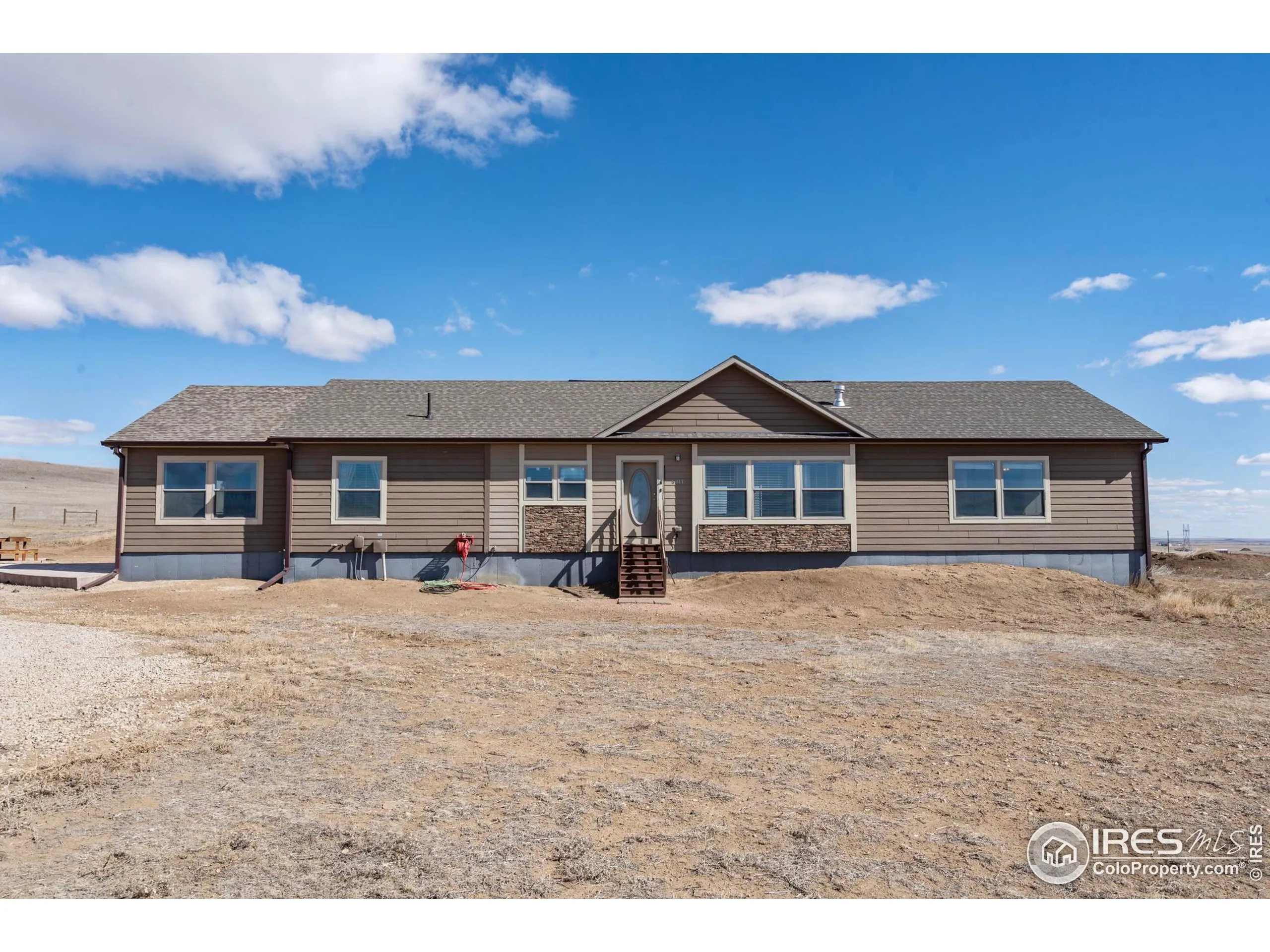 Carr, Colorado 80612, United States, 3 Bedrooms Bedrooms, ,2 BathroomsBathrooms,Residential,Active,83191