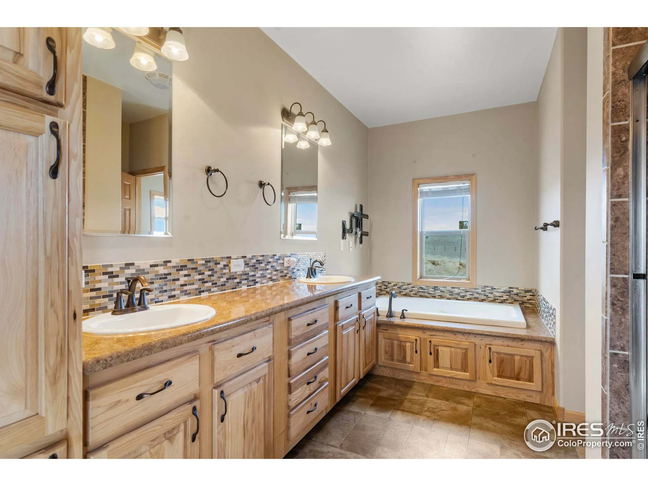 Carr, Colorado 80612, United States, 3 Bedrooms Bedrooms, ,2 BathroomsBathrooms,Residential,Active,83191