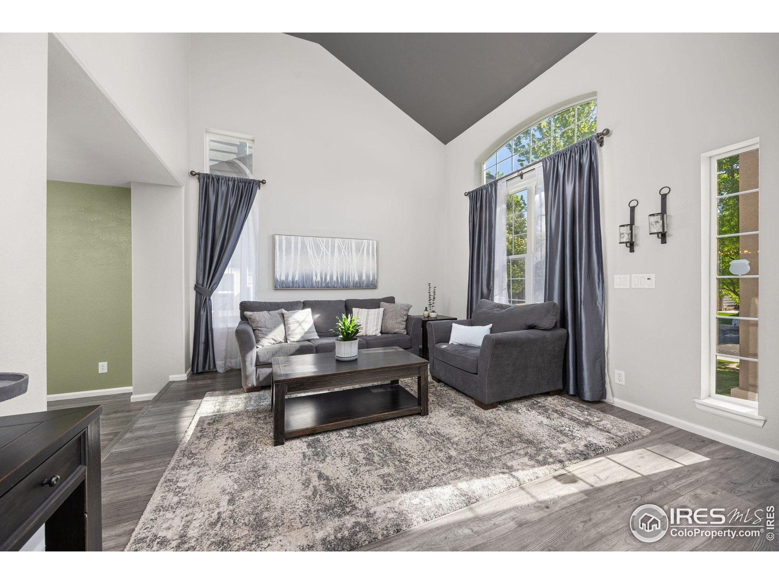 13311 Pearl Cir