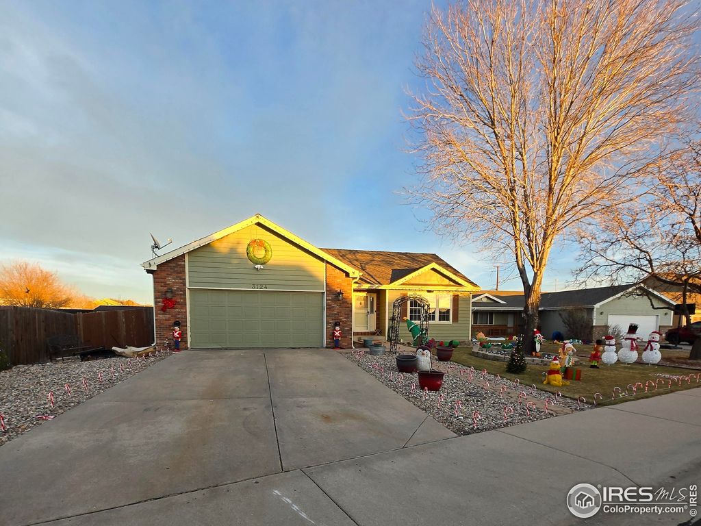 Photo of 3124 49th Ave, Greeley, CO 80634 (MLS # 1048379)