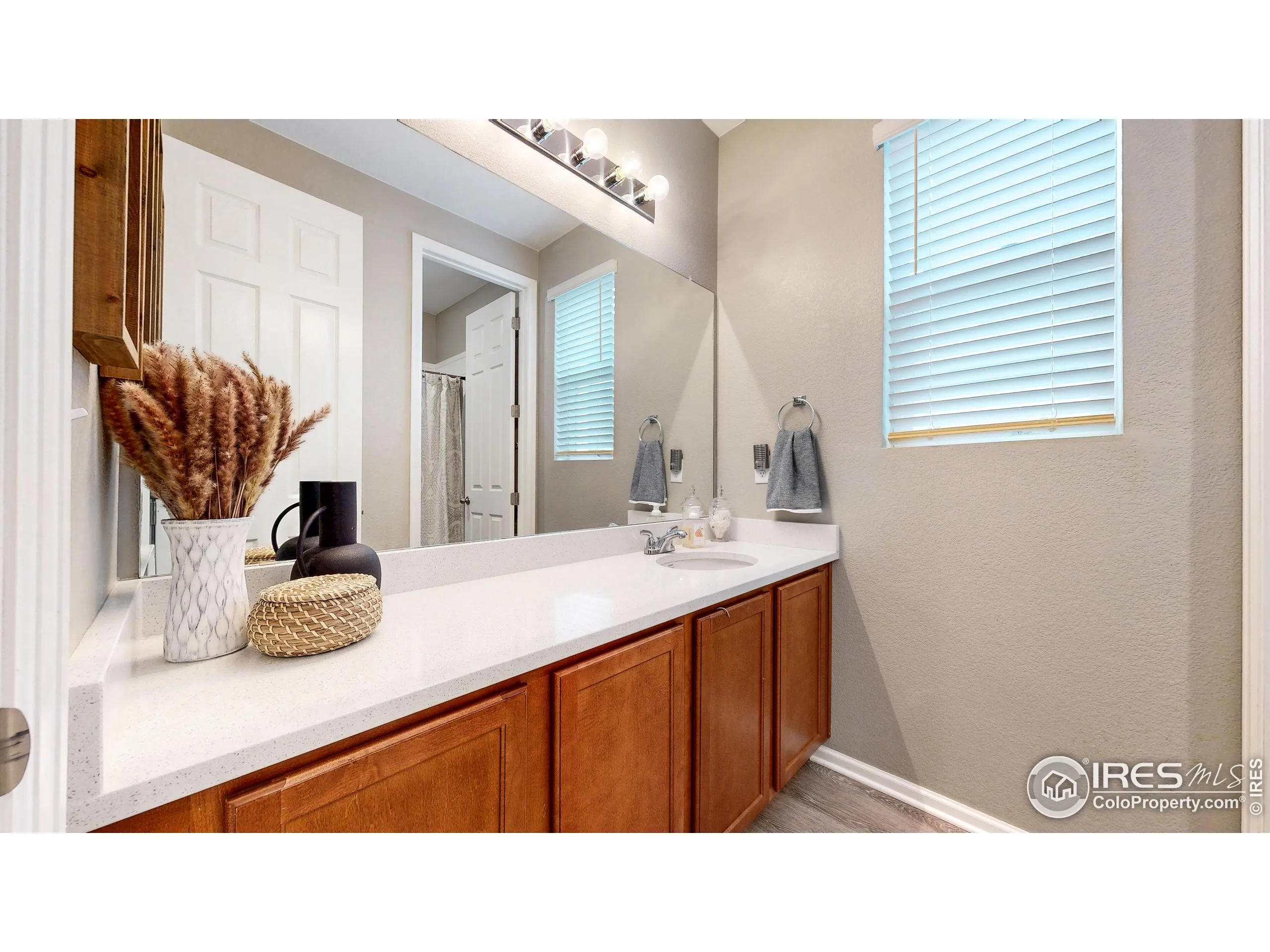 Windsor, Colorado 80550, United States, 3 Bedrooms Bedrooms, ,2 BathroomsBathrooms,Residential,Pending,182228