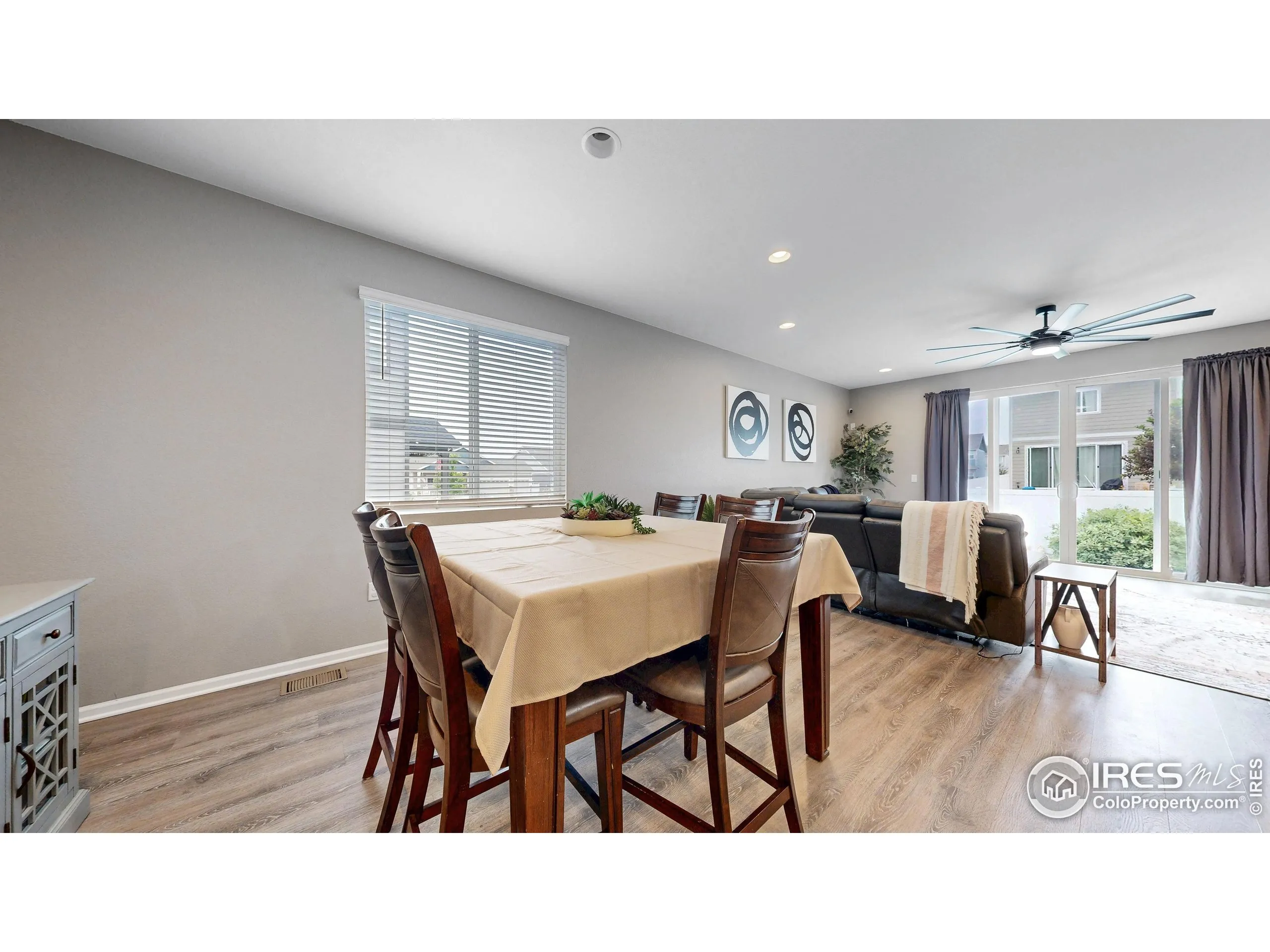 Windsor, Colorado 80550, United States, 3 Bedrooms Bedrooms, ,2 BathroomsBathrooms,Residential,Pending,182228