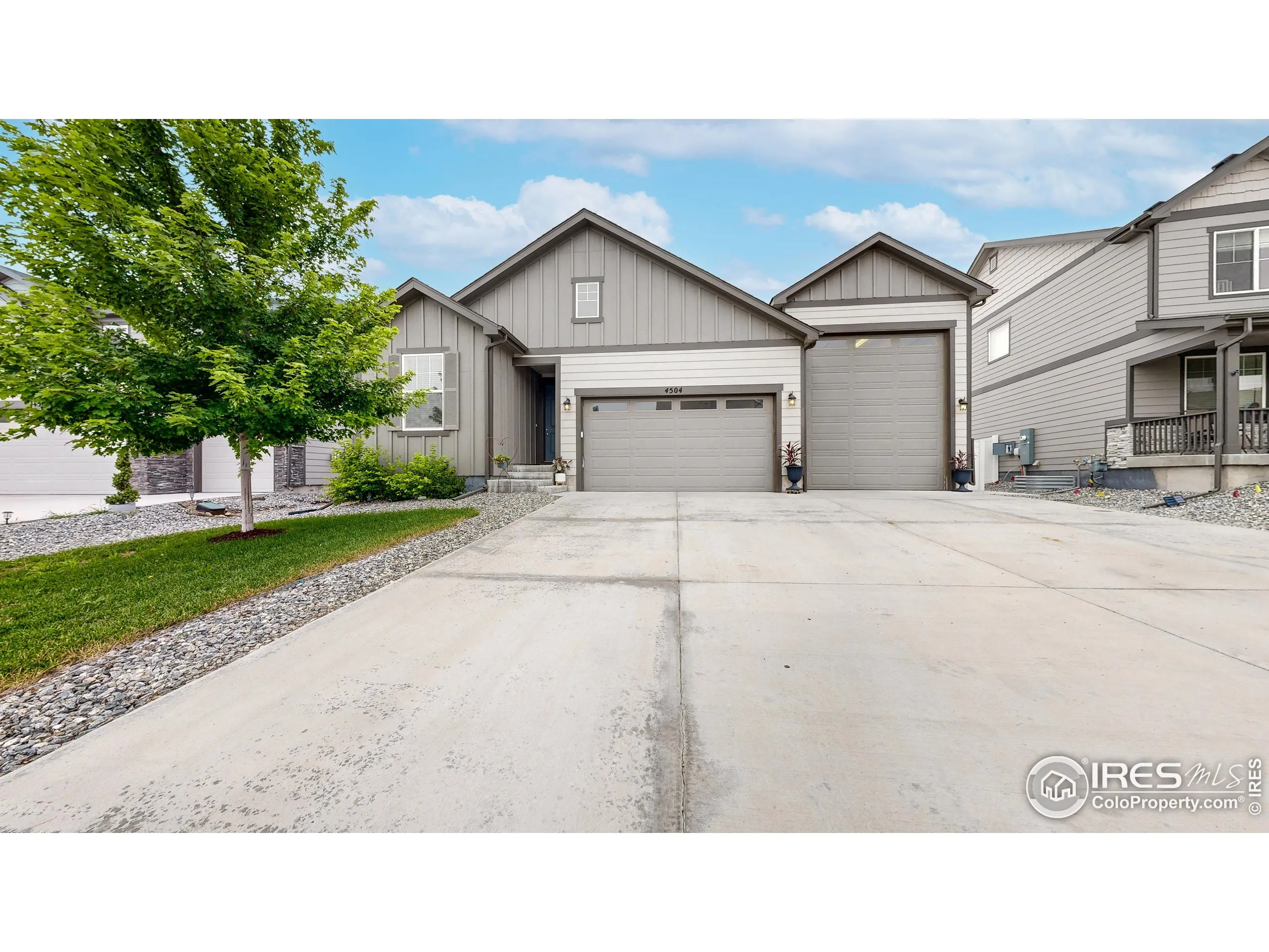 Windsor, Colorado 80550, United States, 3 Bedrooms Bedrooms, ,2 BathroomsBathrooms,Residential,Pending,182228