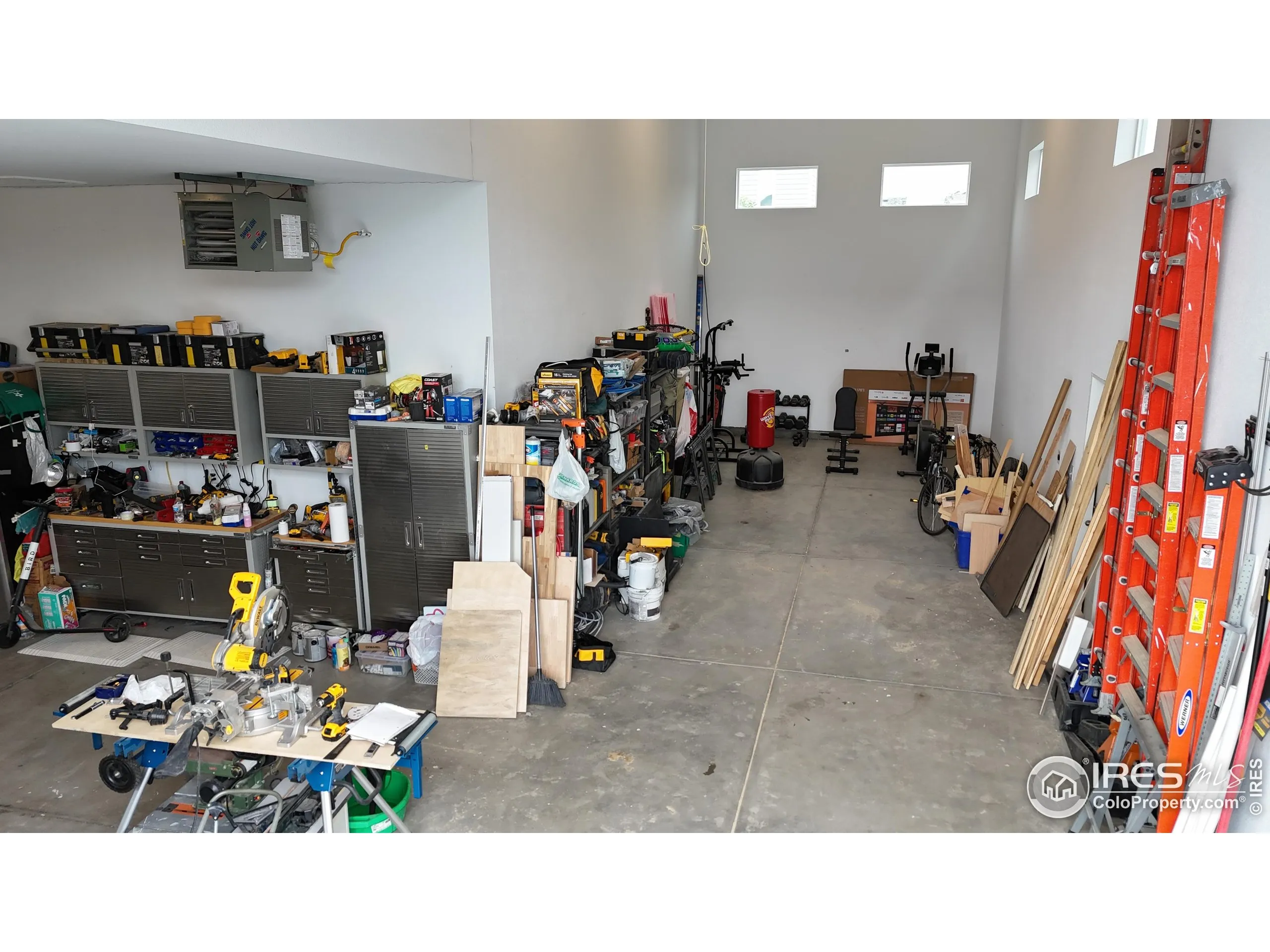 Windsor, Colorado 80550, United States, 3 Bedrooms Bedrooms, ,2 BathroomsBathrooms,Residential,Pending,182228