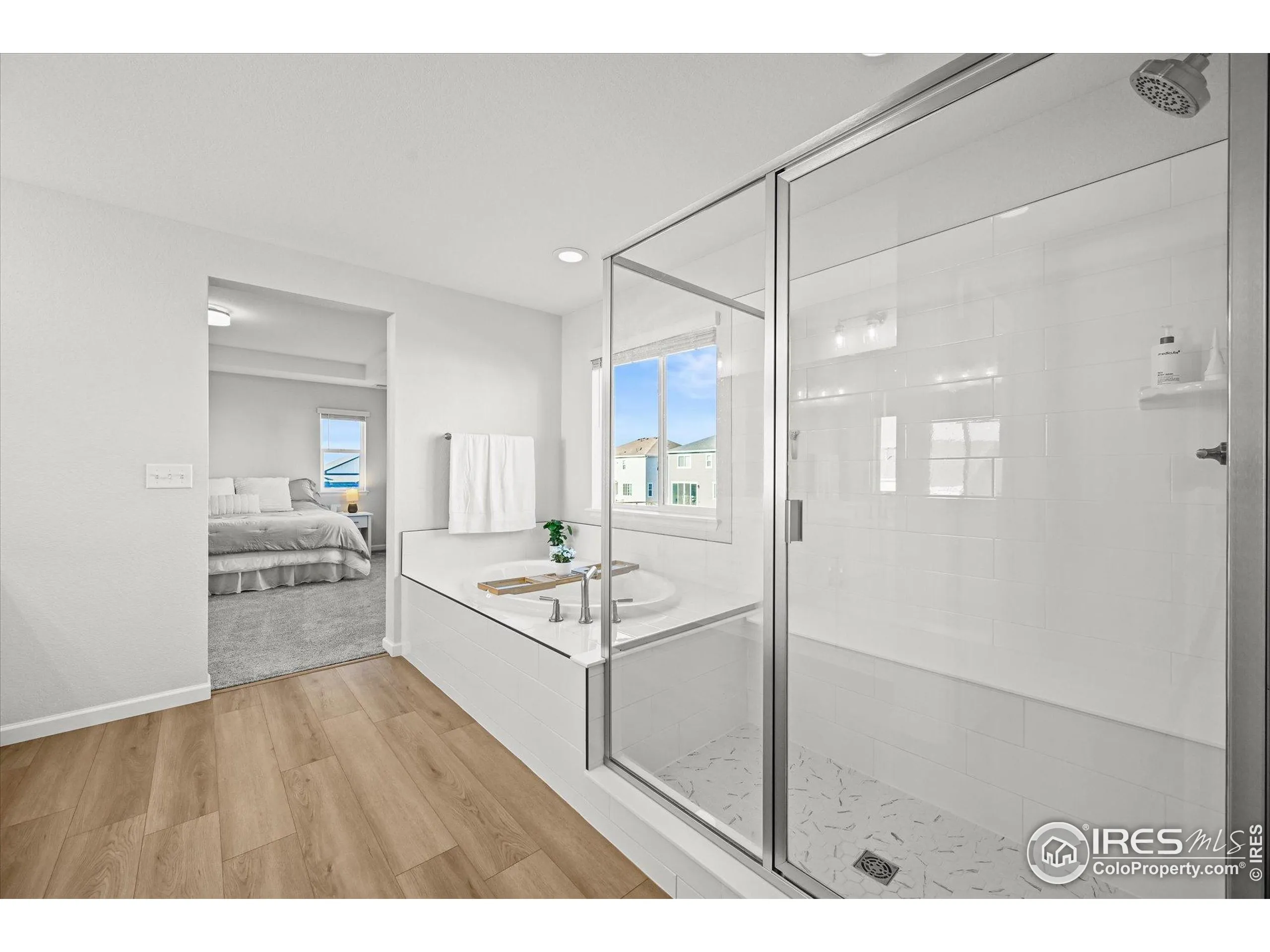 Windsor, Colorado 80550, United States, 6 Bedrooms Bedrooms, ,5 BathroomsBathrooms,Residential,Active,236916