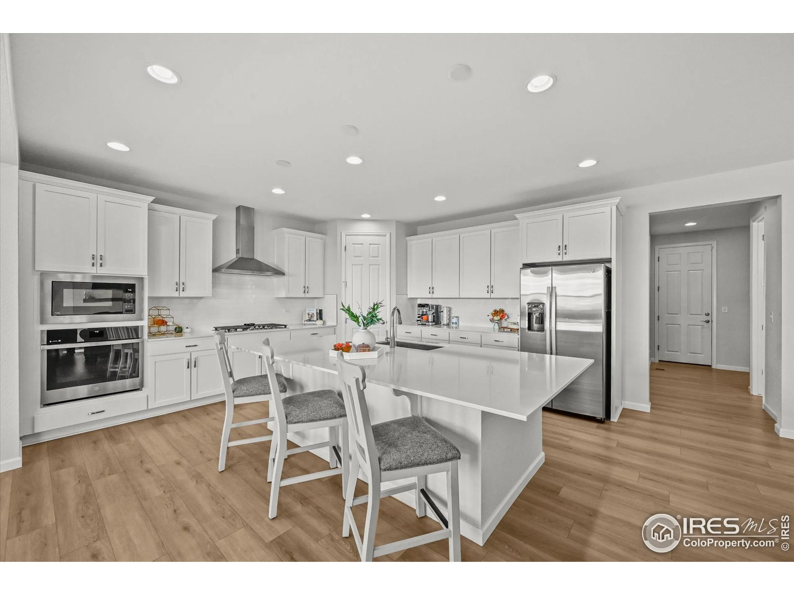 Windsor, Colorado 80550, United States, 6 Bedrooms Bedrooms, ,5 BathroomsBathrooms,Residential,Active,236916