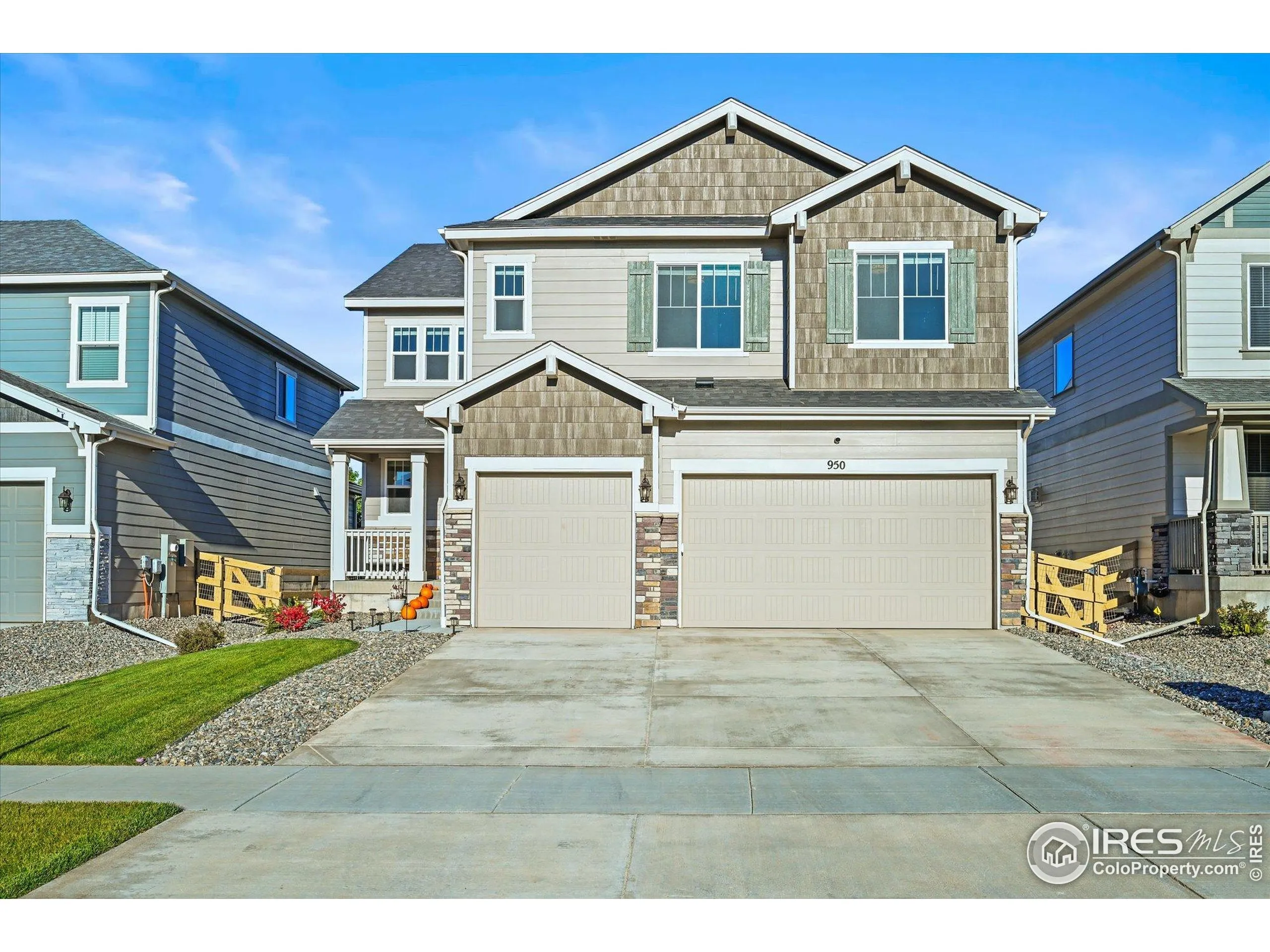 Windsor, Colorado 80550, United States, 6 Bedrooms Bedrooms, ,5 BathroomsBathrooms,Residential,Active,236916