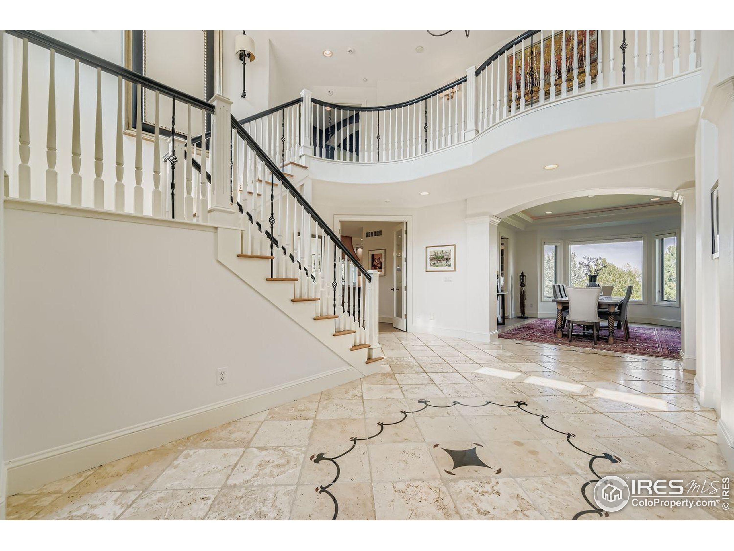8001 Fairview Rd