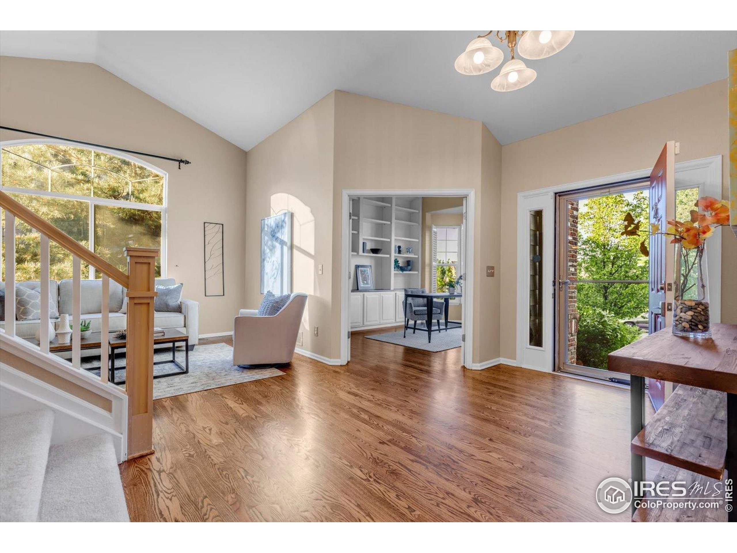 2841 Silver Pl