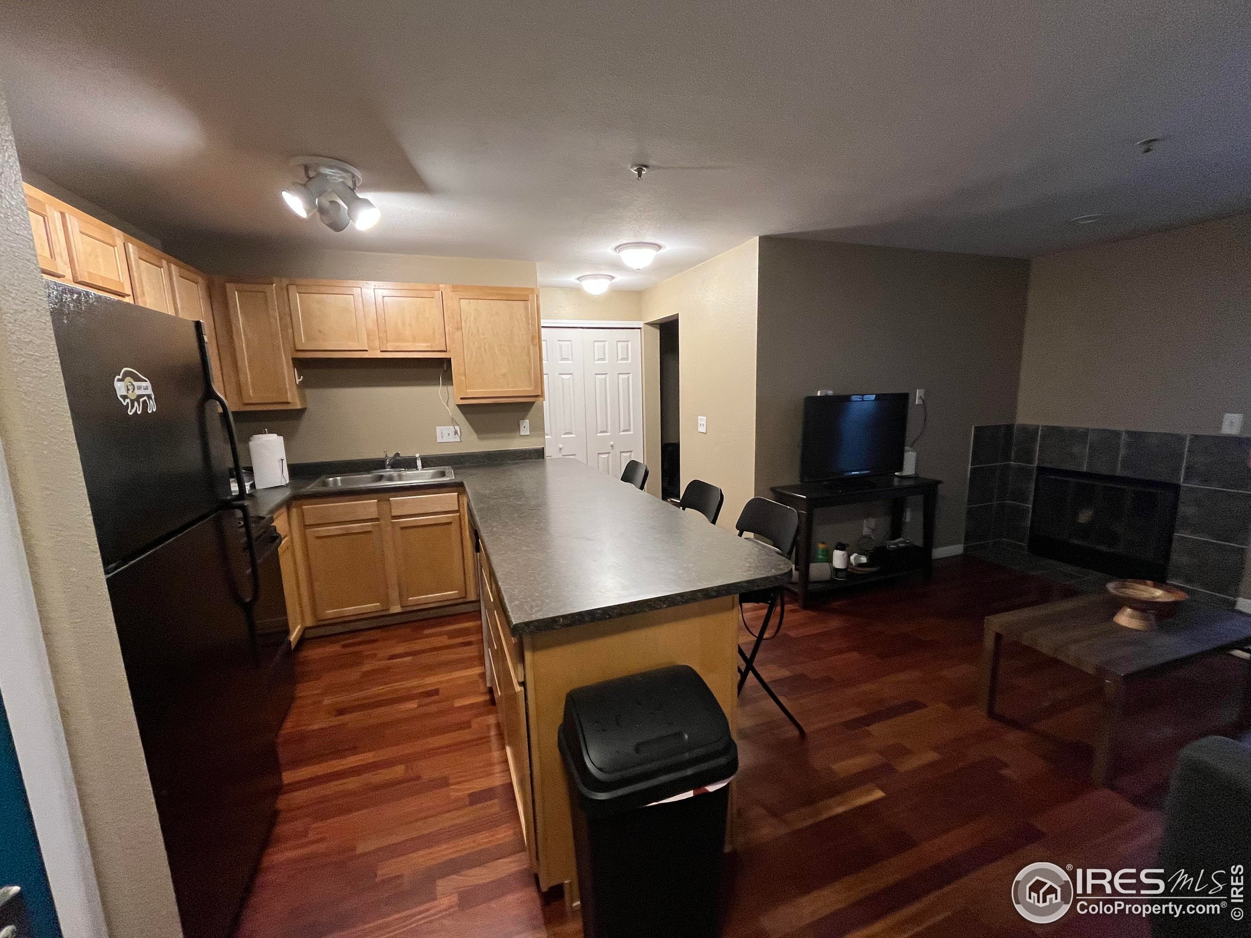 1405 Broadway 102