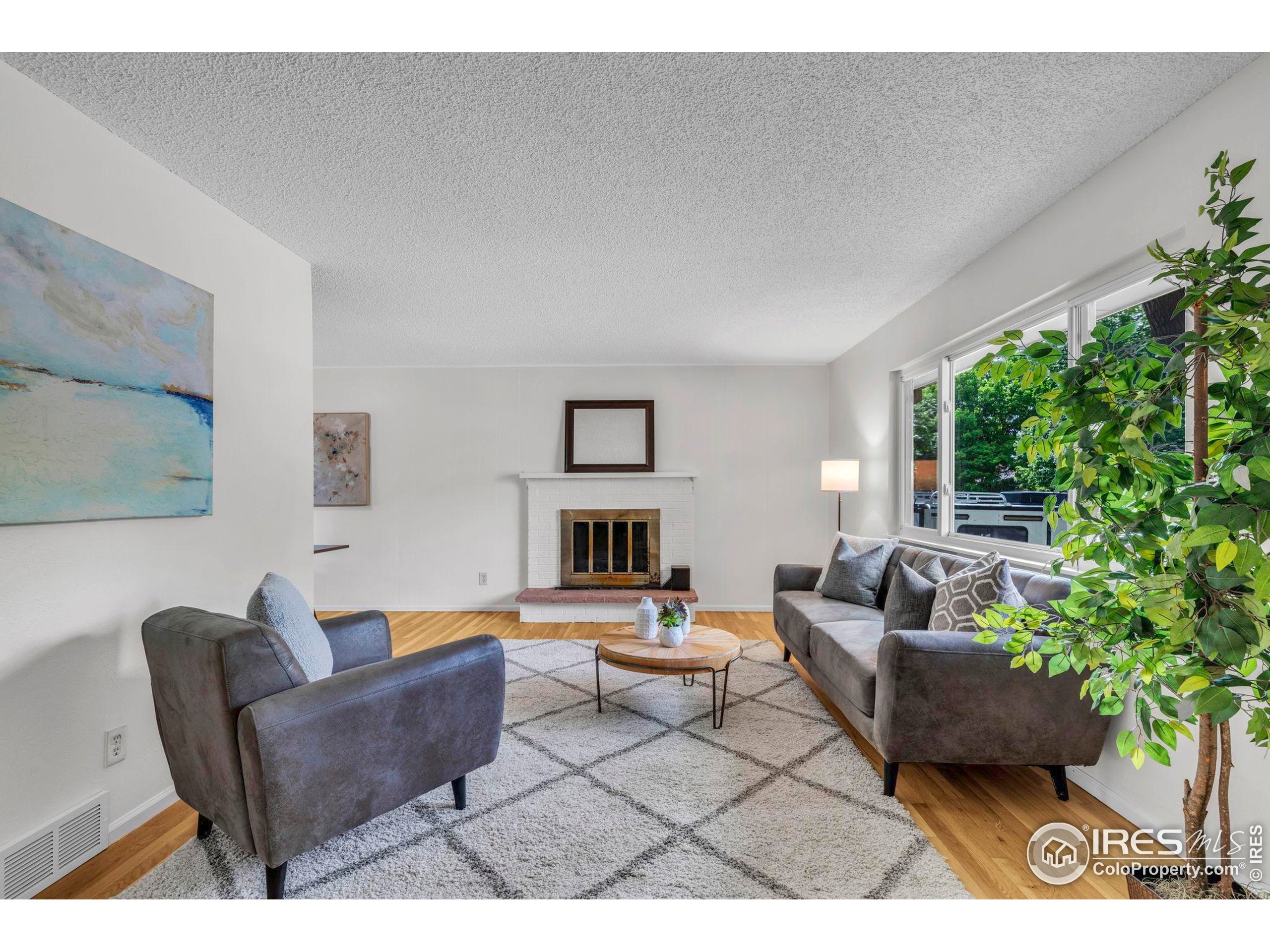1426 Brookfield Dr
