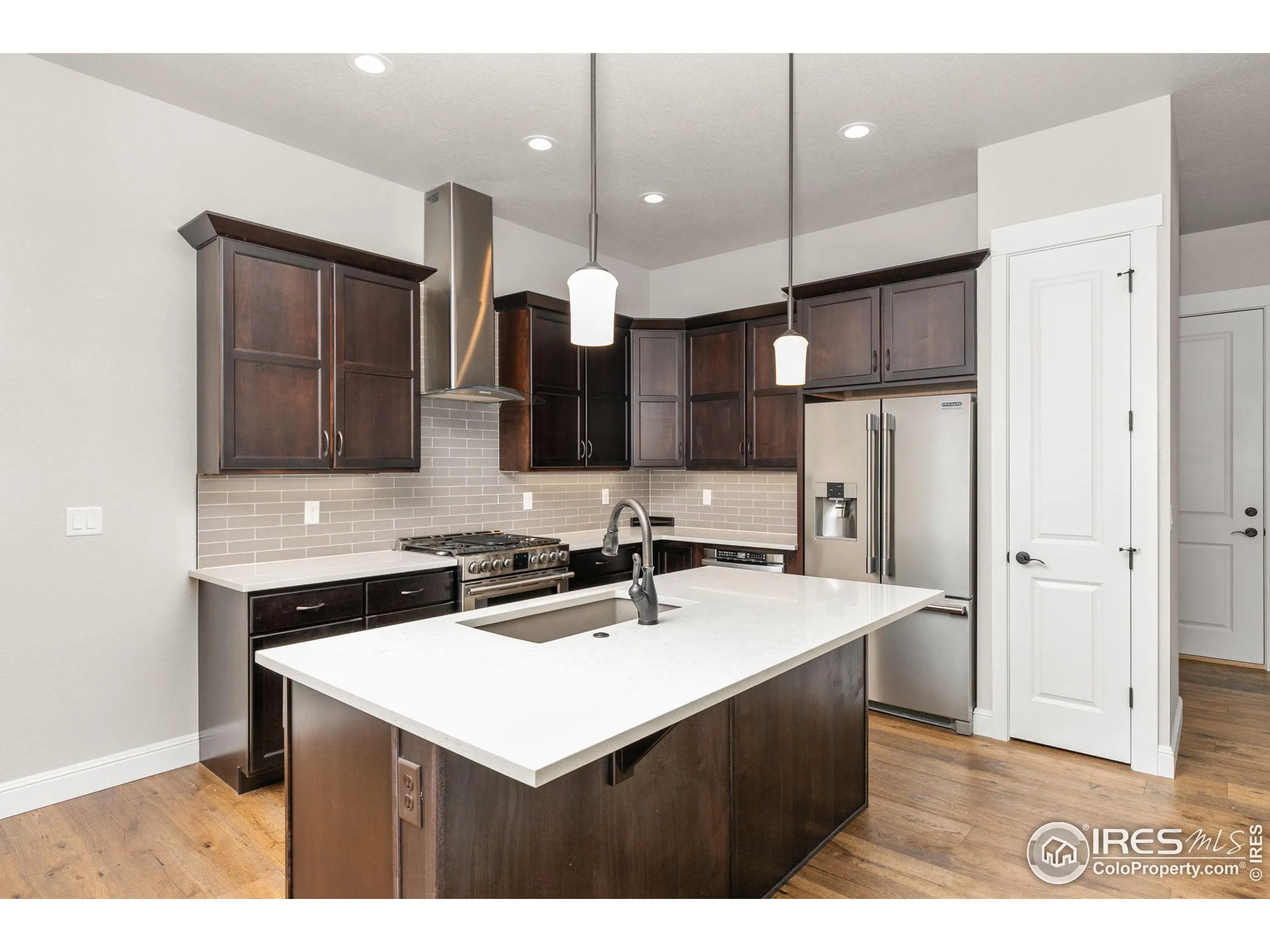 Berthoud, Colorado 80513, United States, 3 Bedrooms Bedrooms, ,4 BathroomsBathrooms,Residential,Active,38447