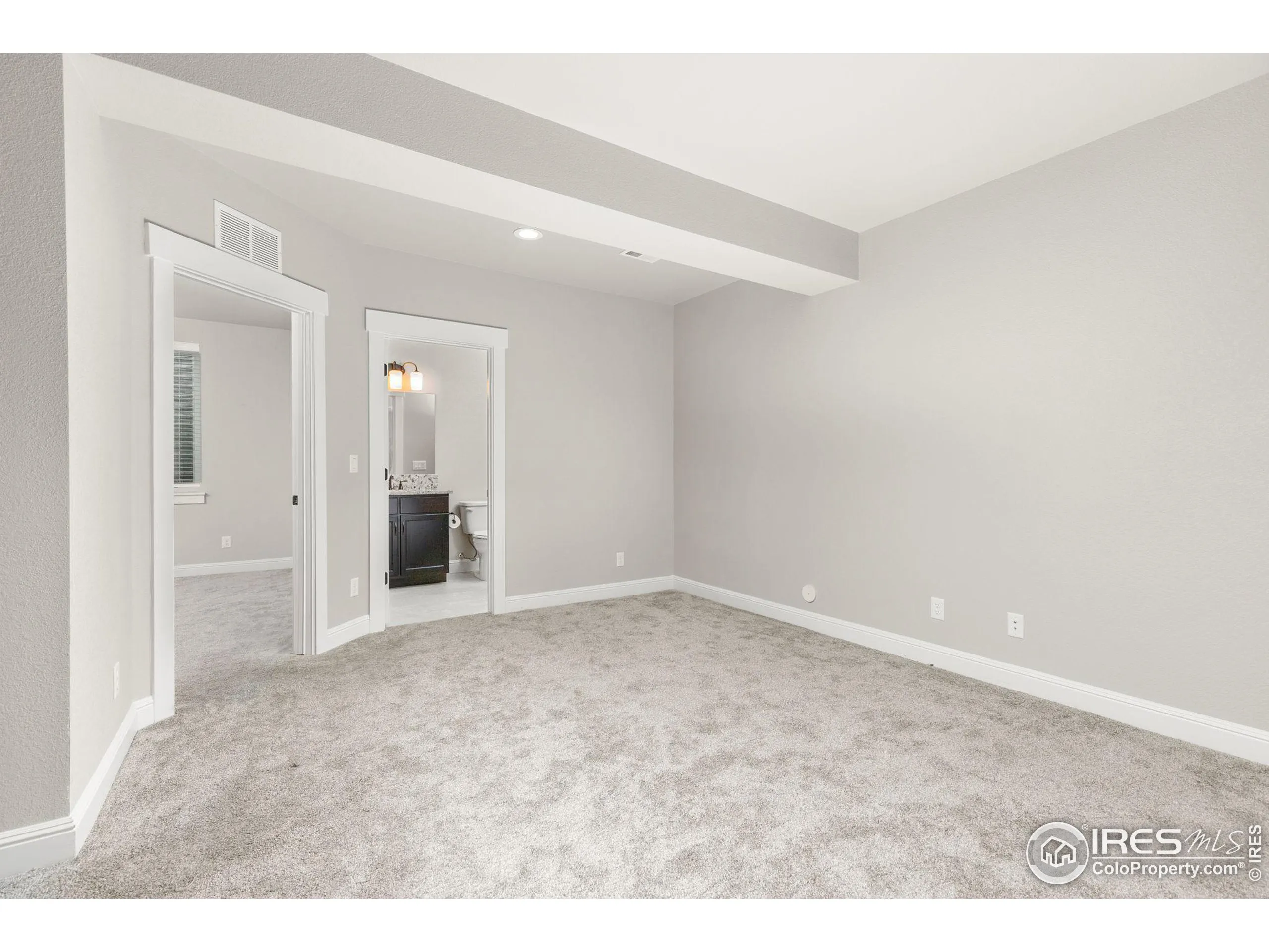 Berthoud, Colorado 80513, United States, 3 Bedrooms Bedrooms, ,4 BathroomsBathrooms,Residential,Active,38447