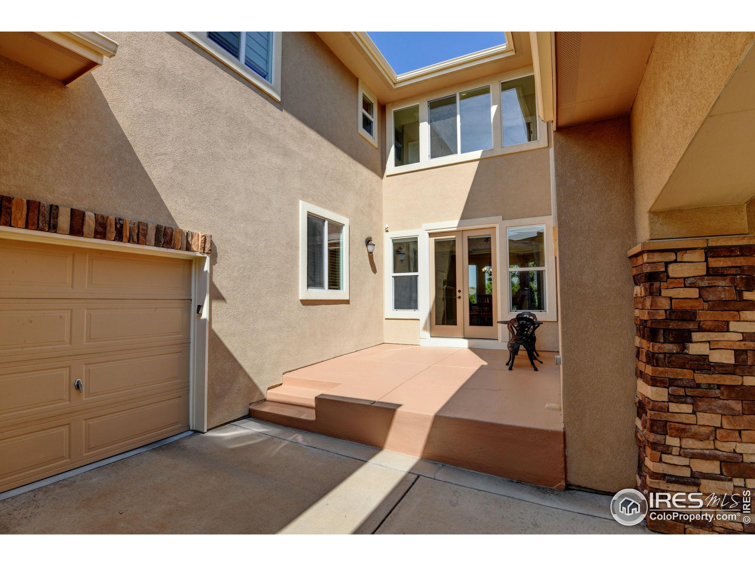13973 Pinehurst Cir
