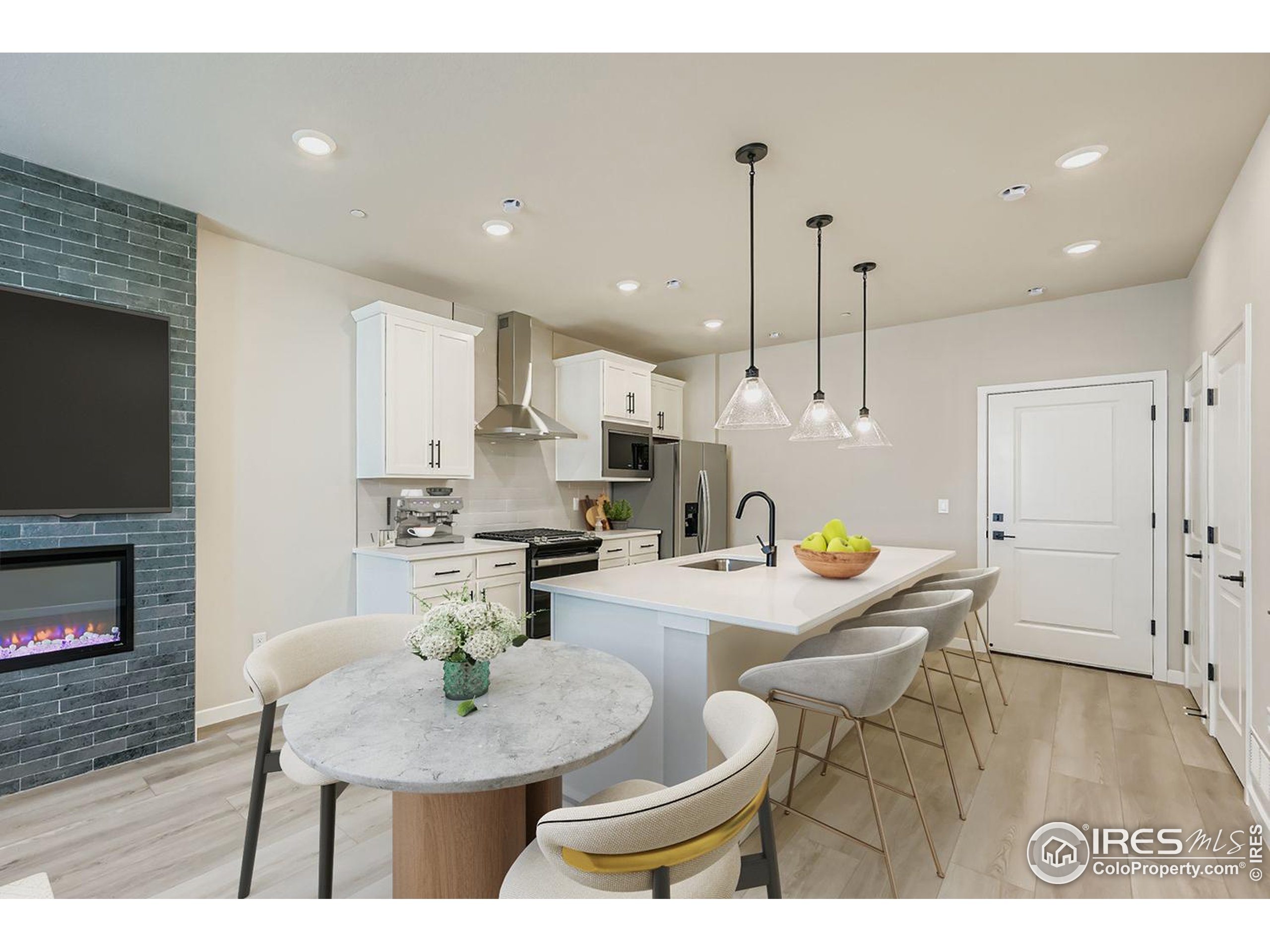 2775 Bear Springs Cir