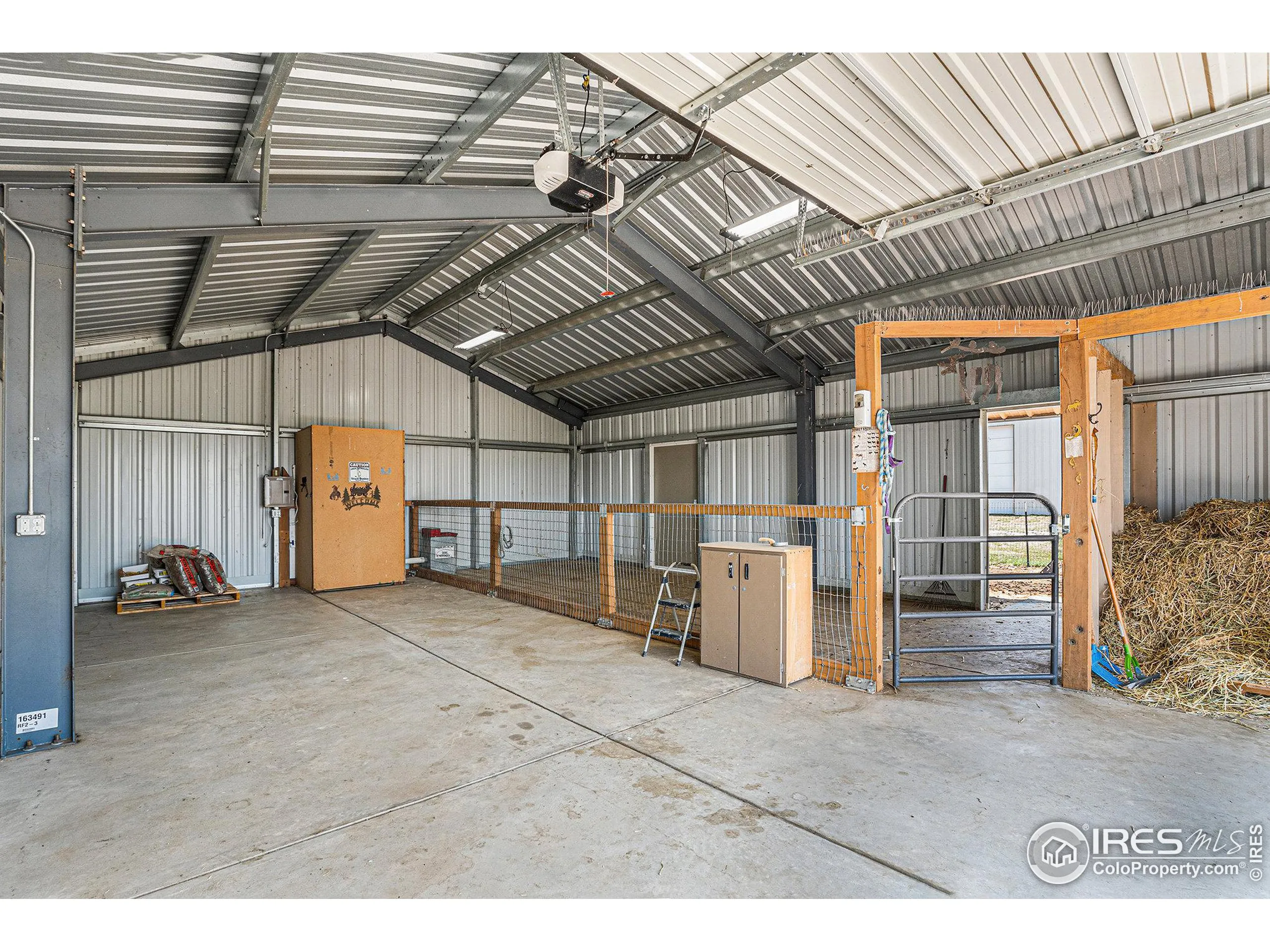 Wiggins, Colorado 80654, United States, 5 Bedrooms Bedrooms, ,3 BathroomsBathrooms,Residential,Pending,14172