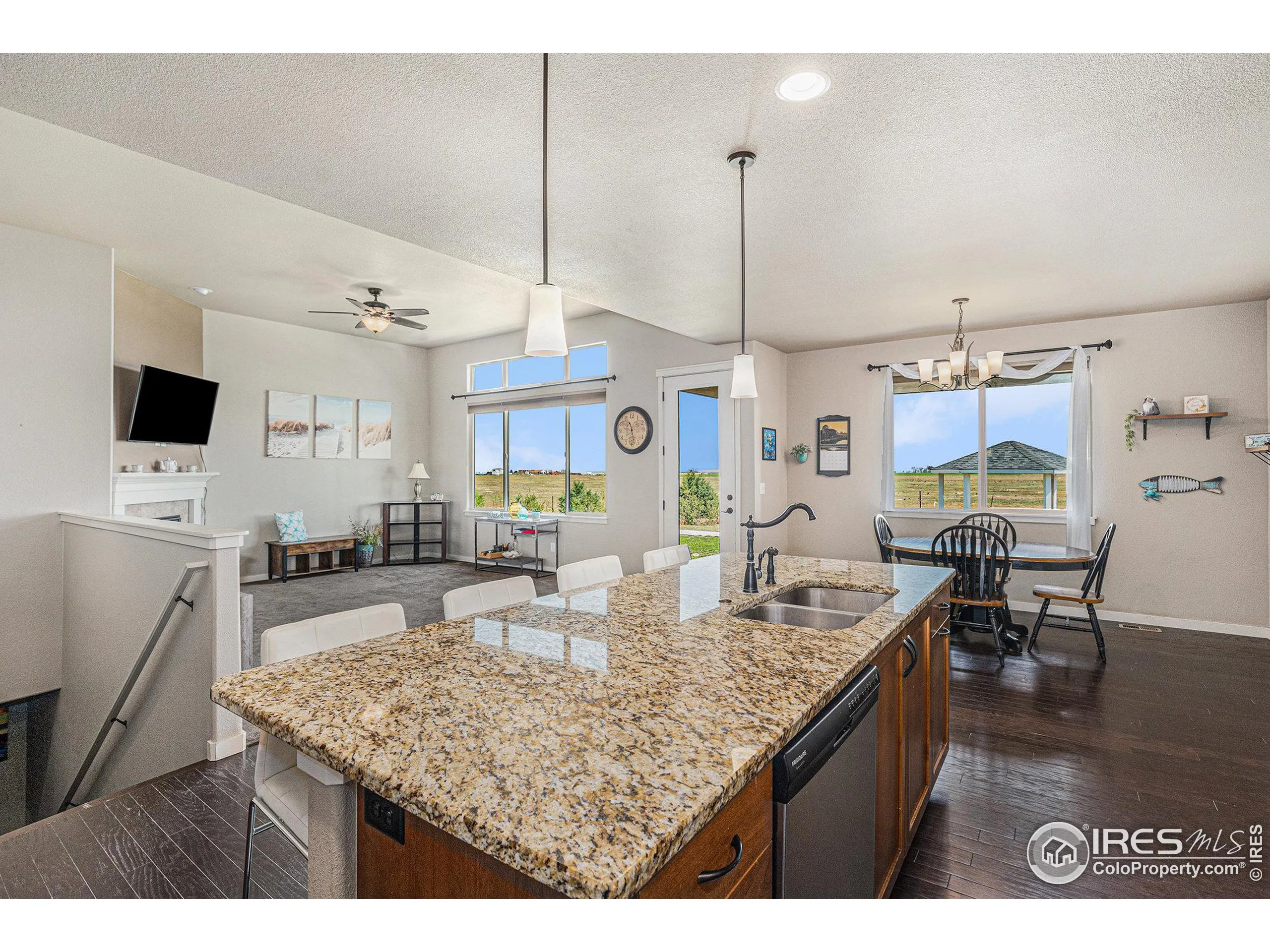 Wiggins, Colorado 80654, United States, 5 Bedrooms Bedrooms, ,3 BathroomsBathrooms,Residential,Pending,14172