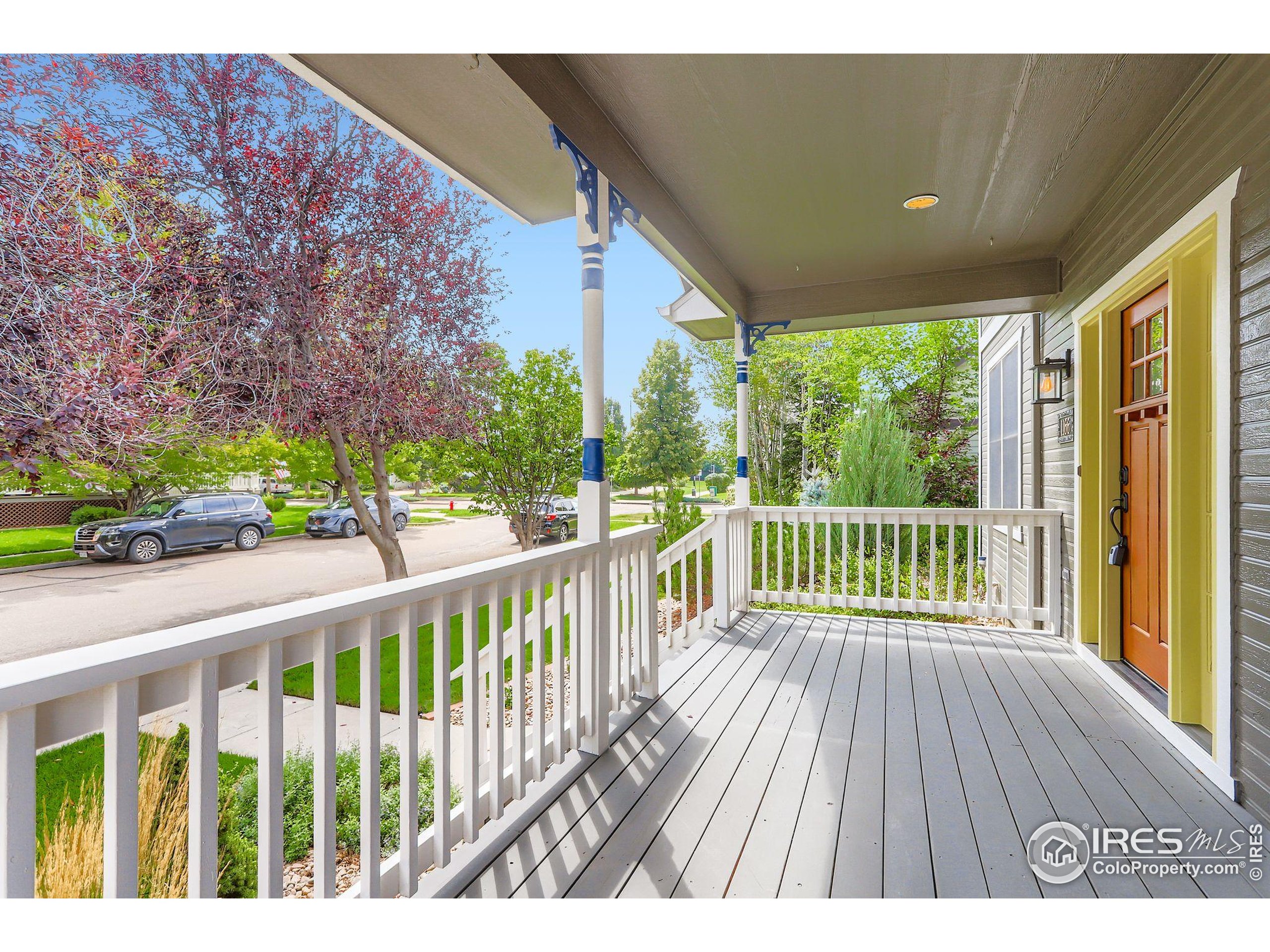 1166 St John St