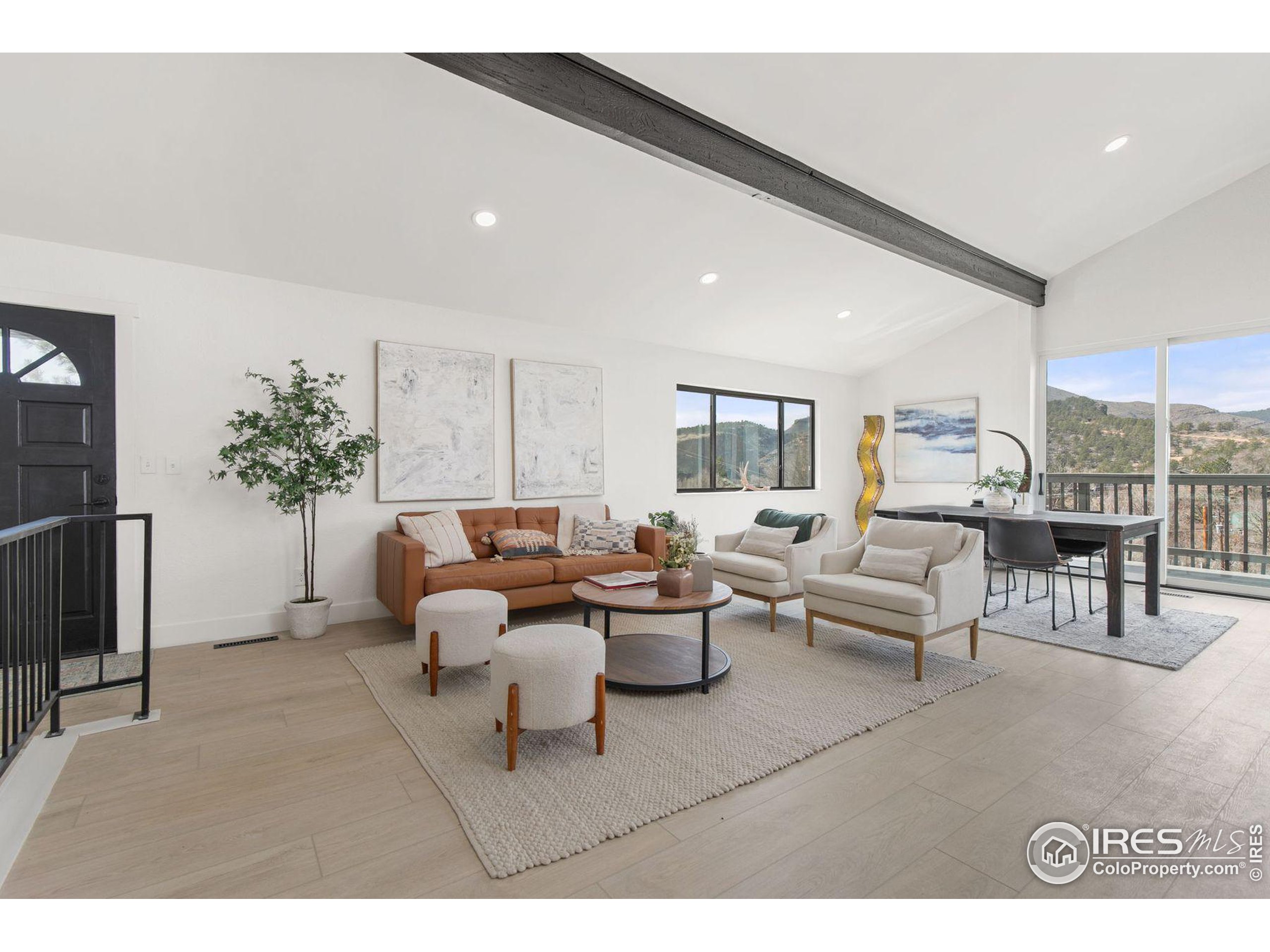 926 4th Ave