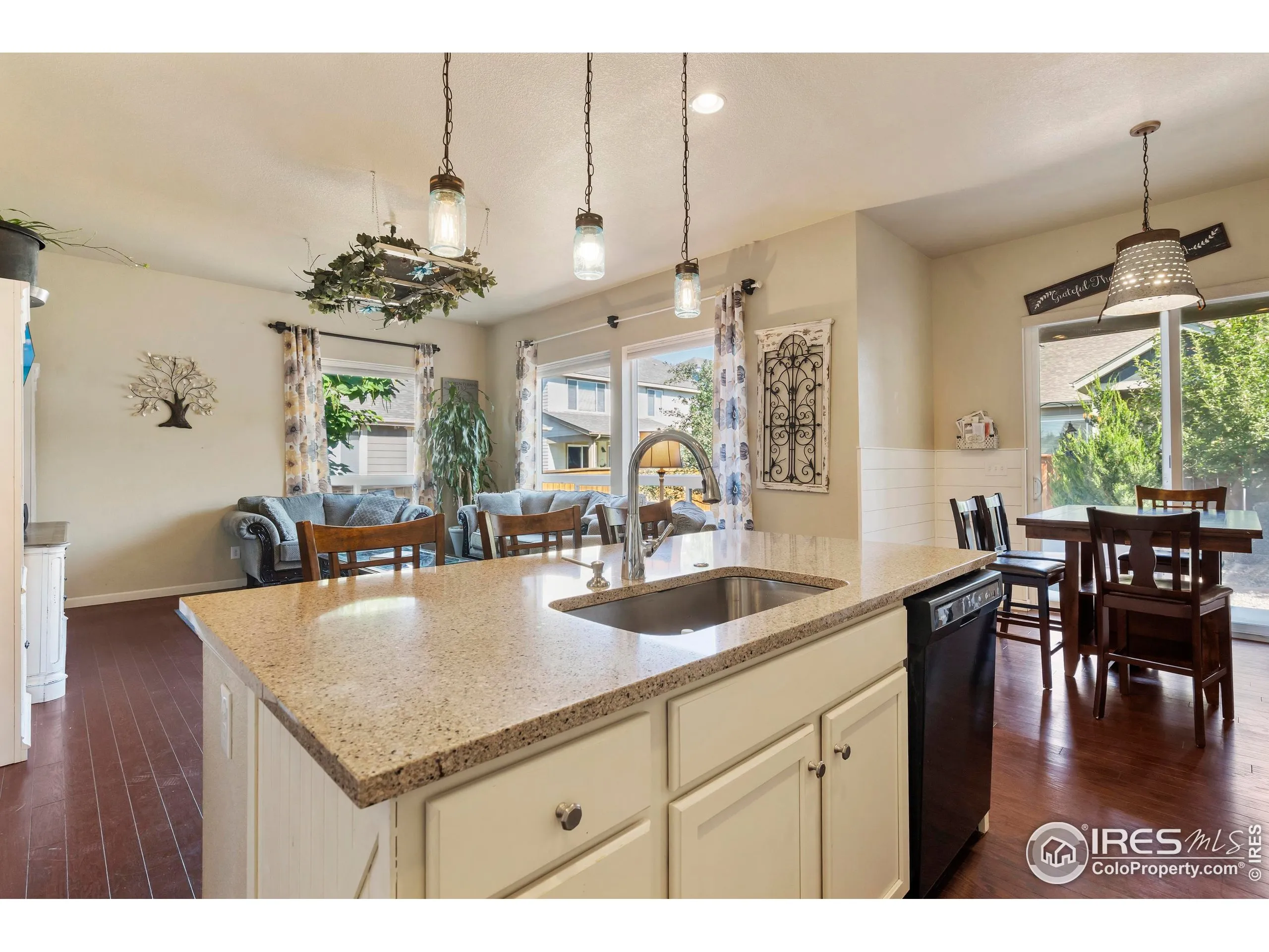 Berthoud, Colorado 80513, United States, 4 Bedrooms Bedrooms, ,4 BathroomsBathrooms,Residential,Active,191268