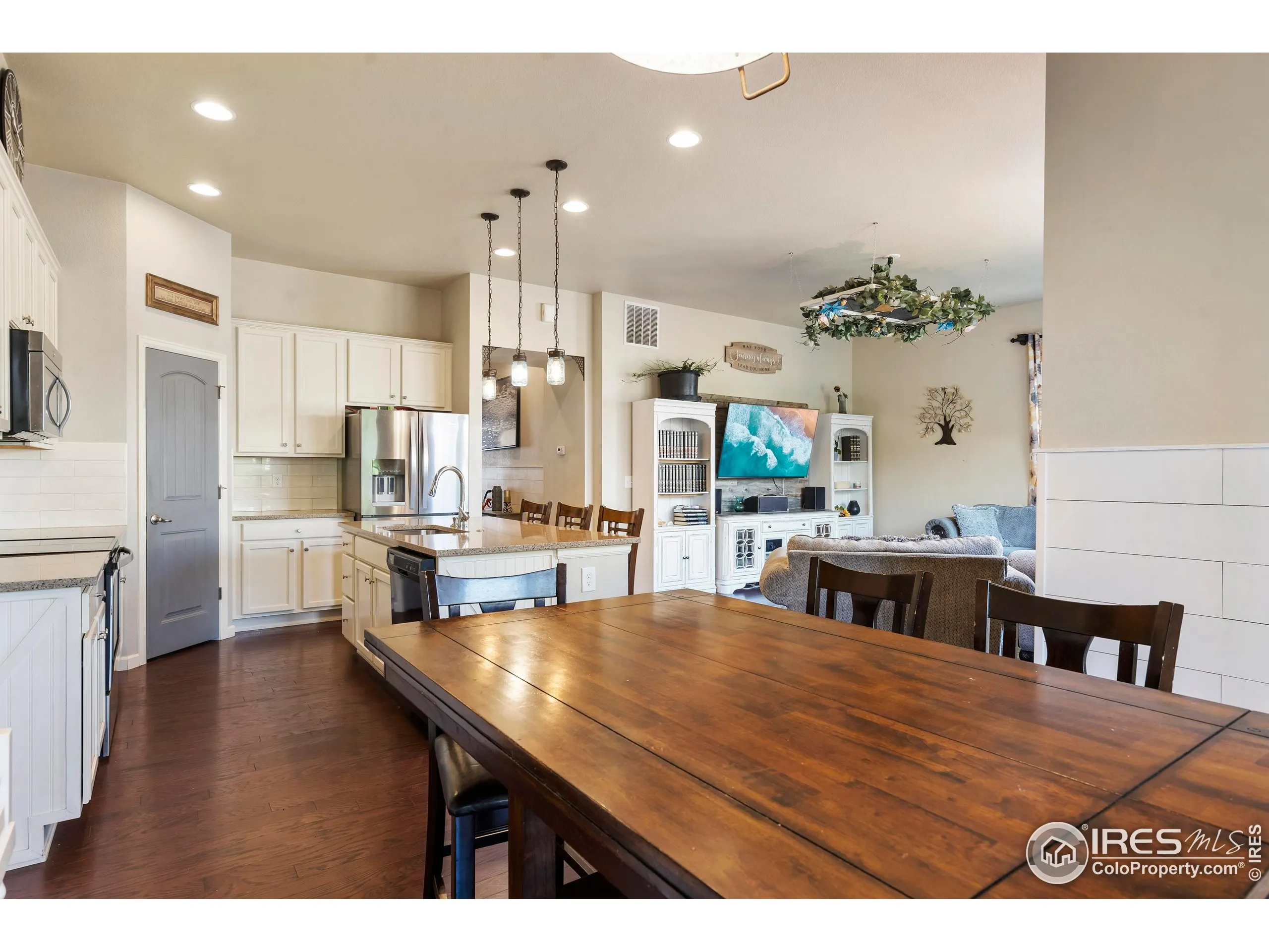 Berthoud, Colorado 80513, United States, 4 Bedrooms Bedrooms, ,4 BathroomsBathrooms,Residential,Active,191268