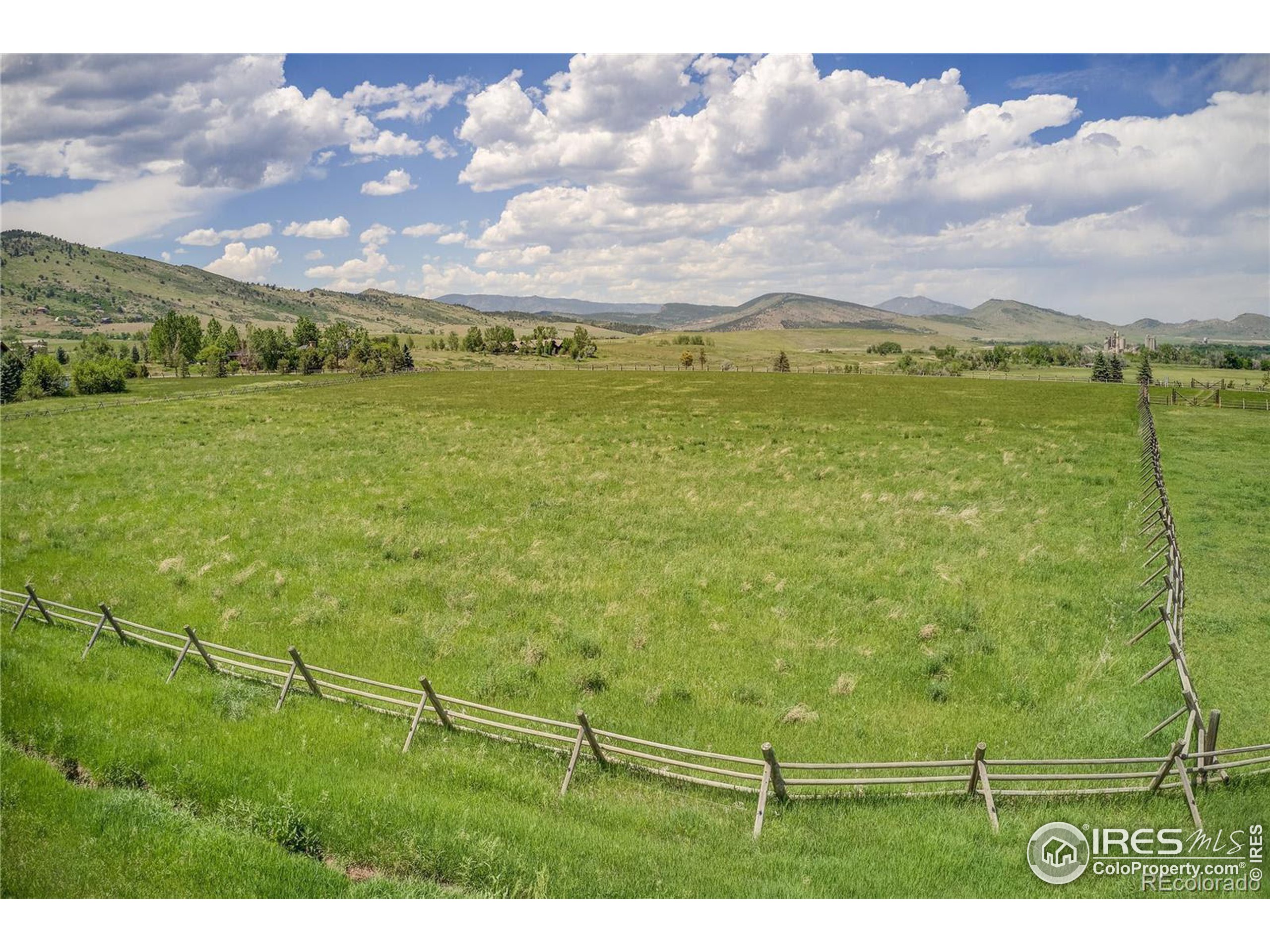 4930 Caribou Springs Trl
