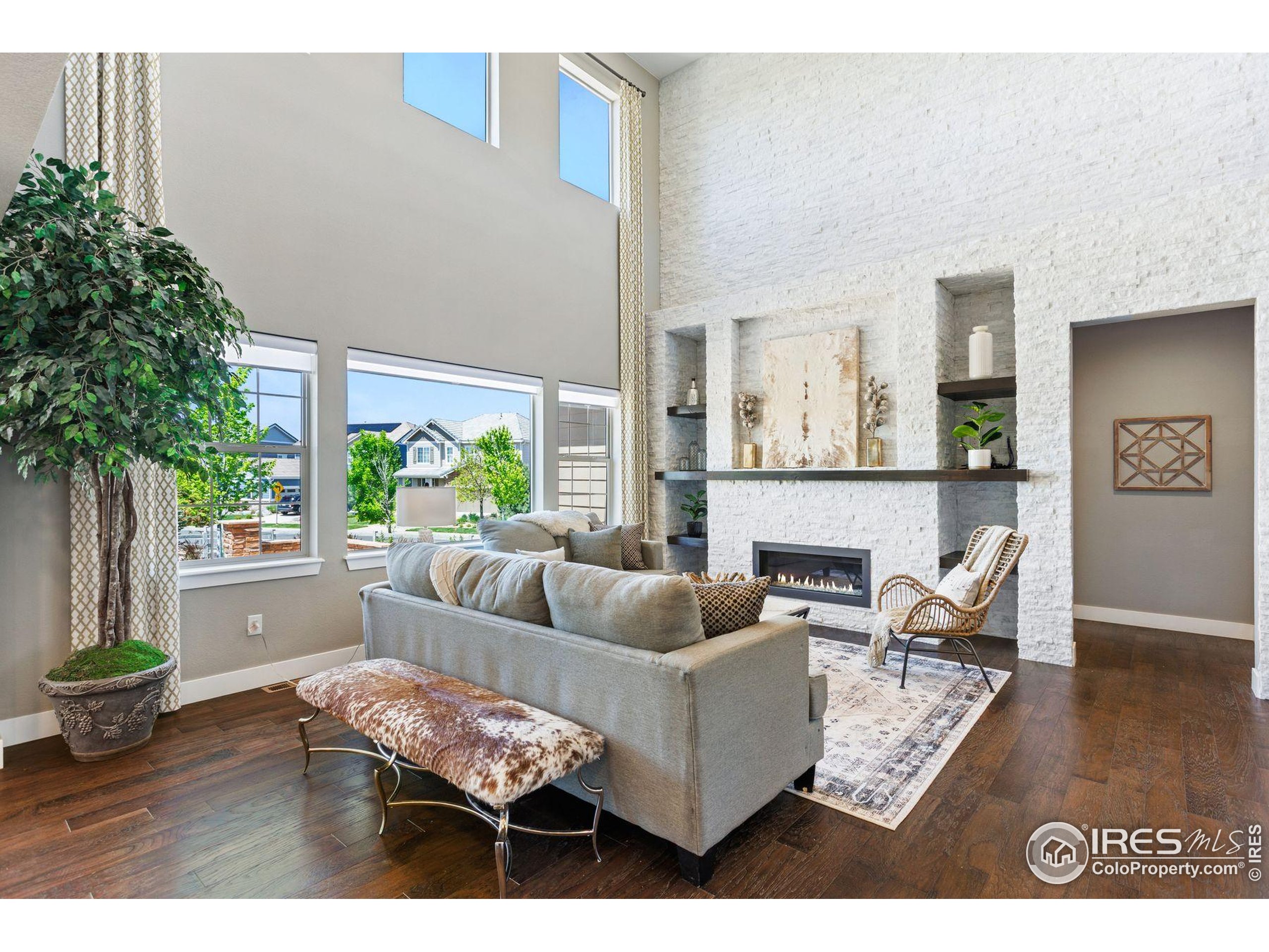 16069 Pikes Peak Dr