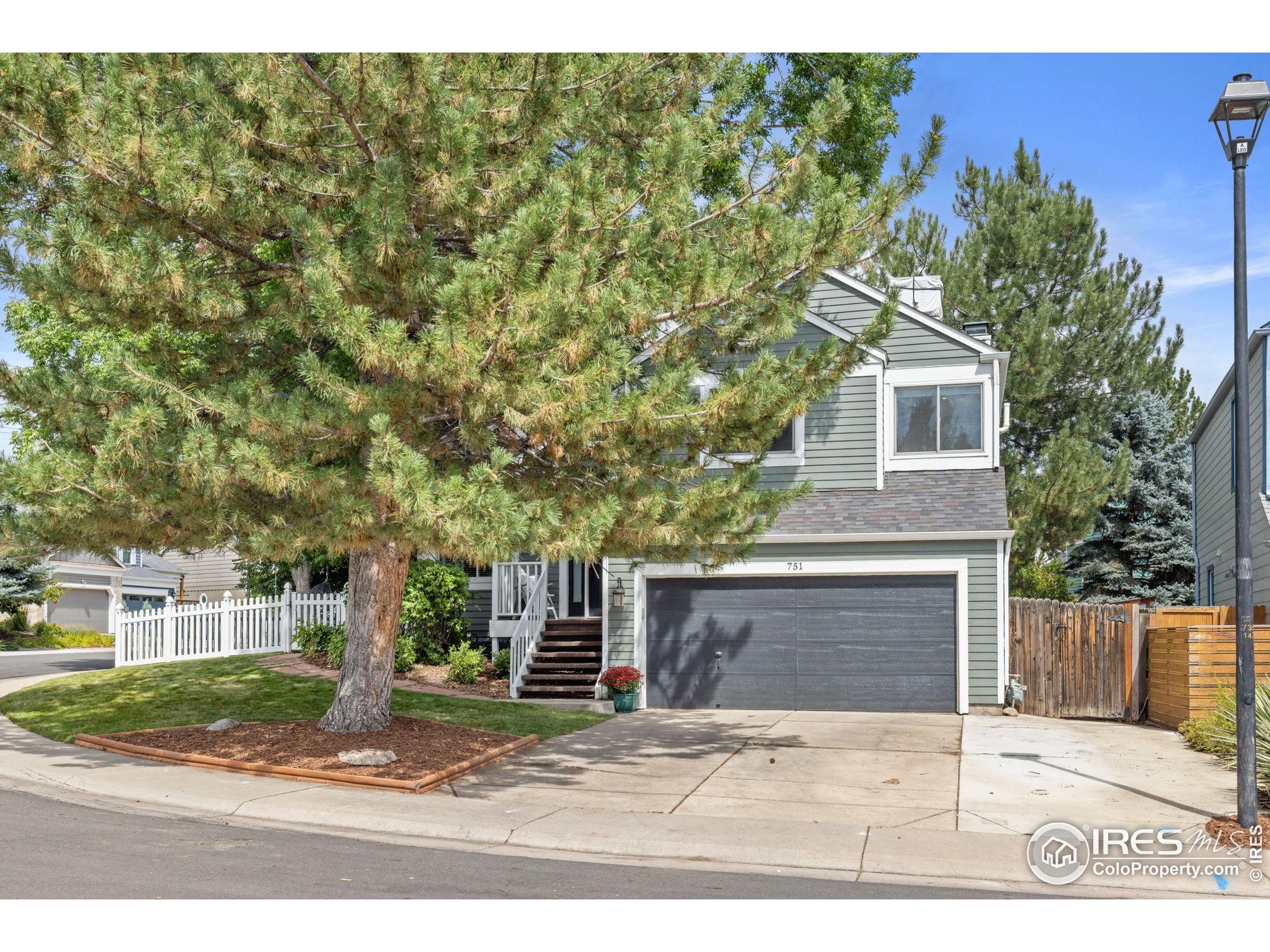 751 W Hemlock Cir