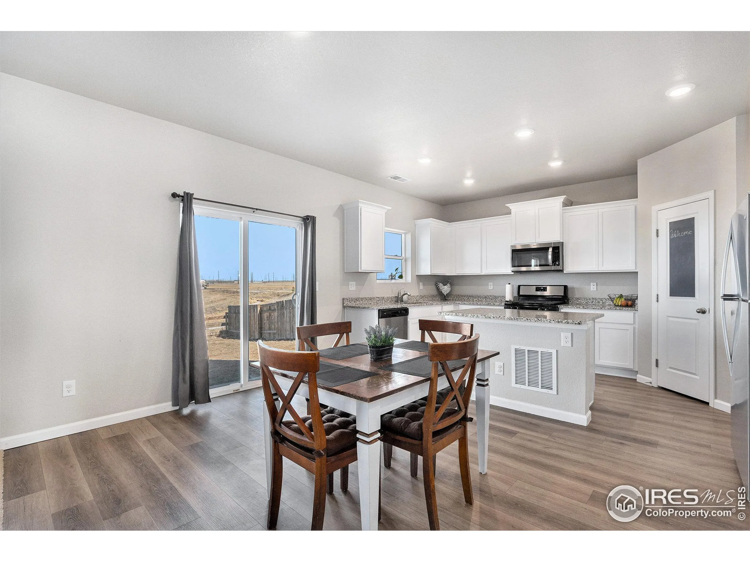 Fort Lupton, Colorado 80621, United States, 4 Bedrooms Bedrooms, ,3 BathroomsBathrooms,Residential,Active,81254