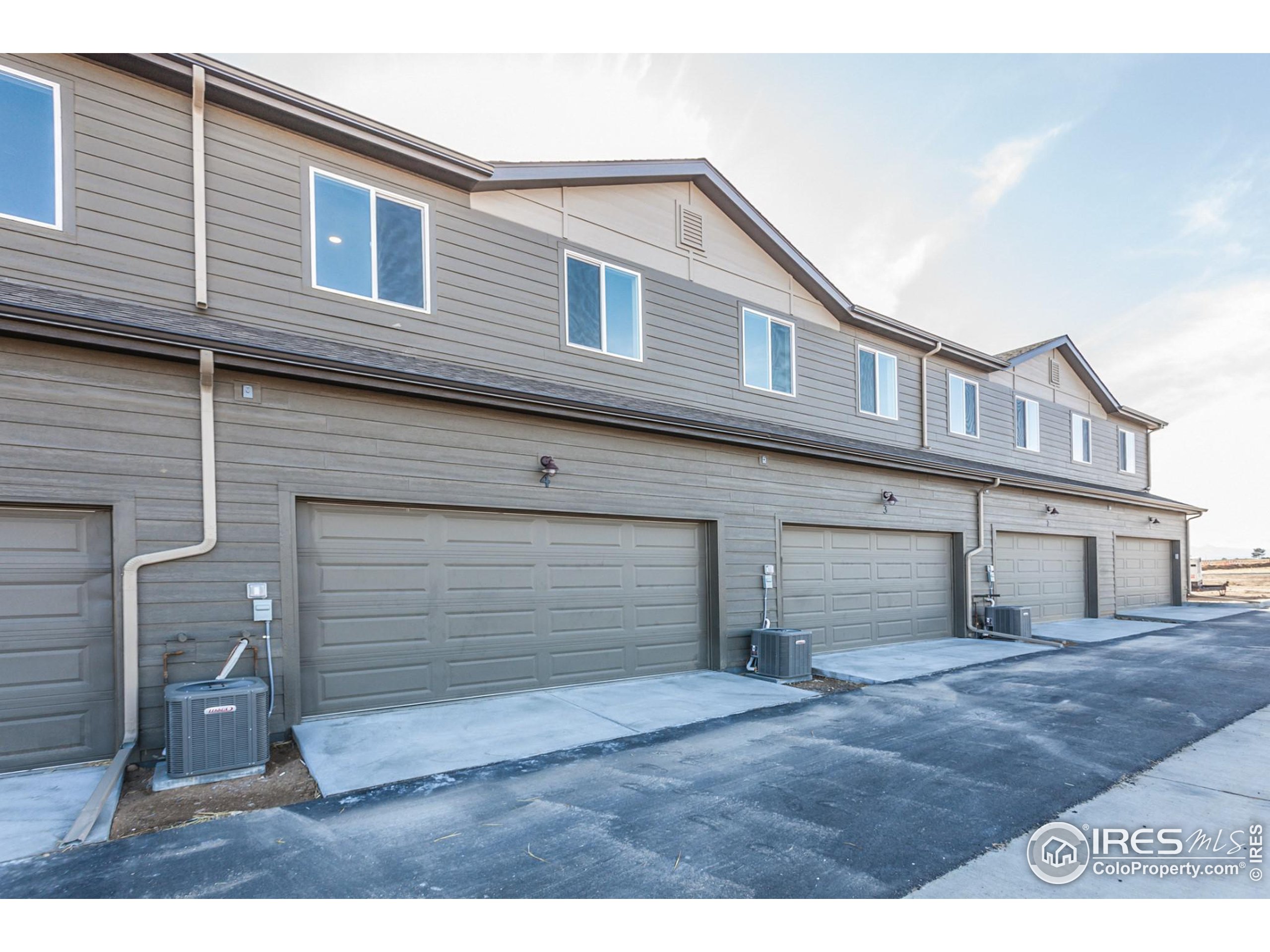 Photo 34 of 34 of 6825 4th St Rd 2 townhome