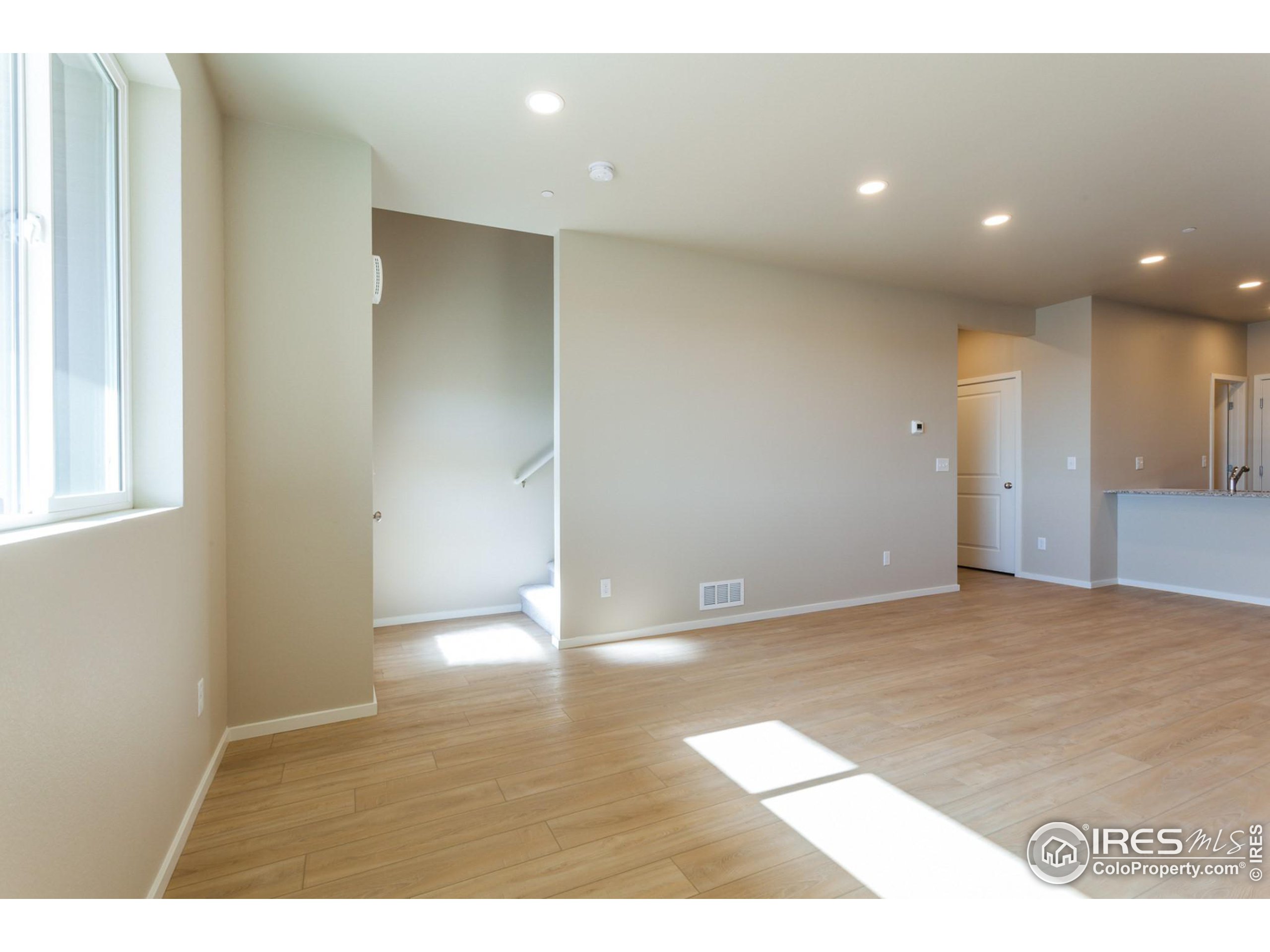 Photo 4 of 34 of 6825 4th St Rd 2 townhome