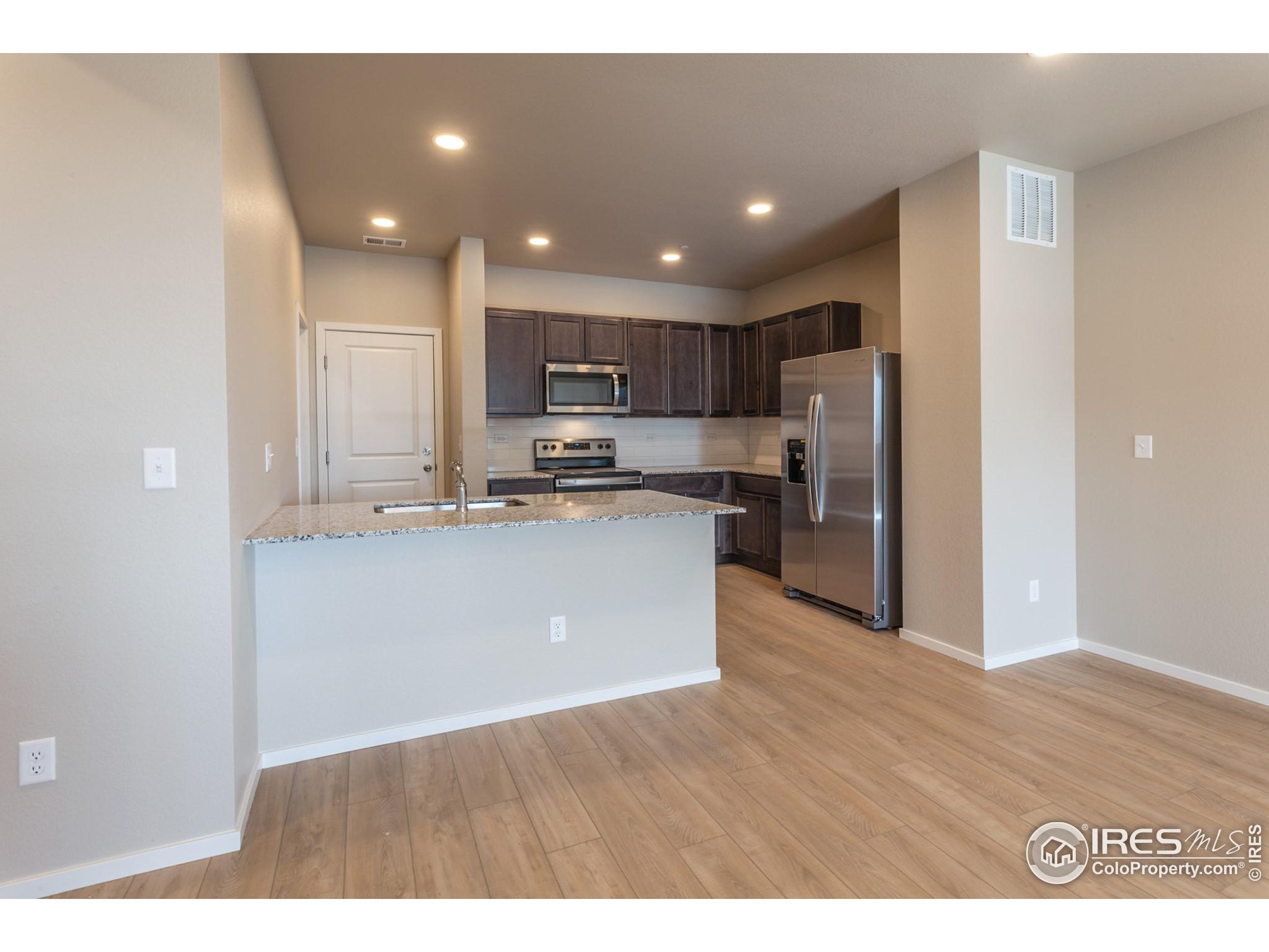Photo 6 of 34 of 6825 4th St Rd 2 townhome
