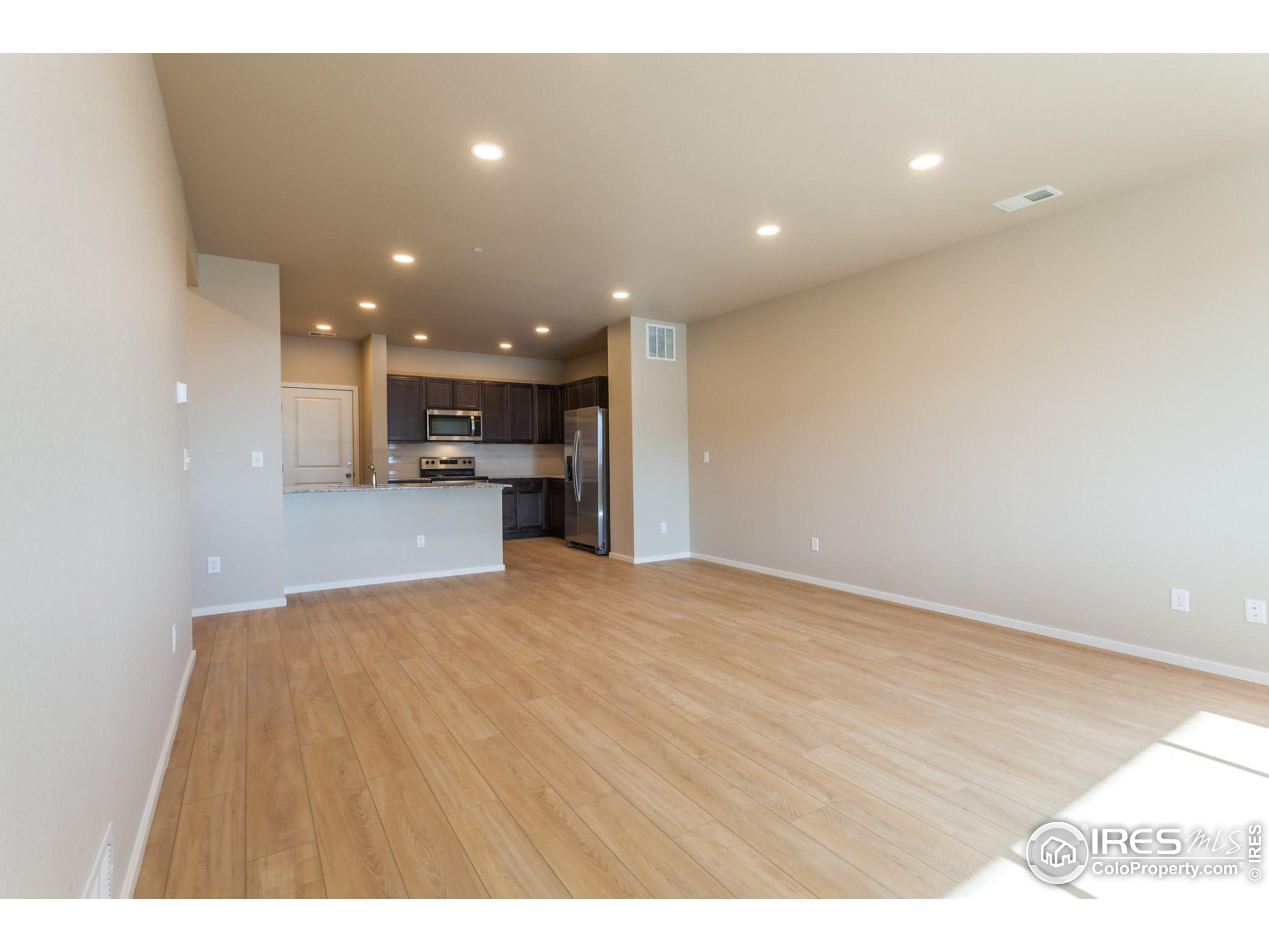 Photo 8 of 34 of 6825 4th St Rd 2 townhome