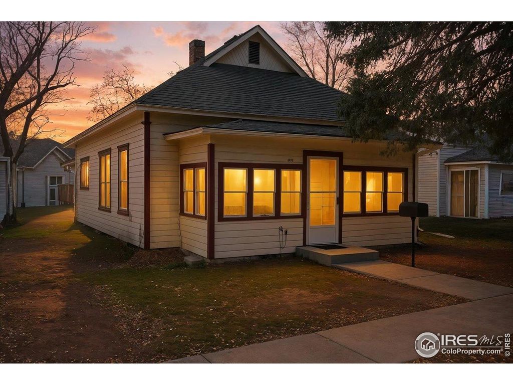 Photo of 189 S Washington Ave, Loveland, CO 80537 (MLS # 1047913)